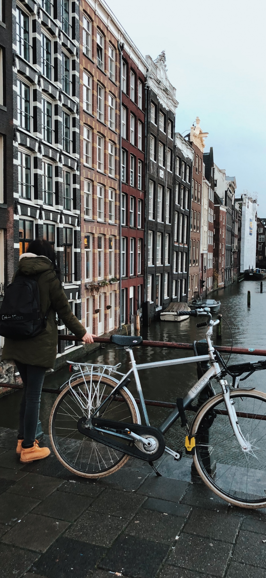 Amsterdam, Vélo de Route, Pneu de Vélo, Cadre de Vélo, Roue. Wallpaper in 1125x2436 Resolution