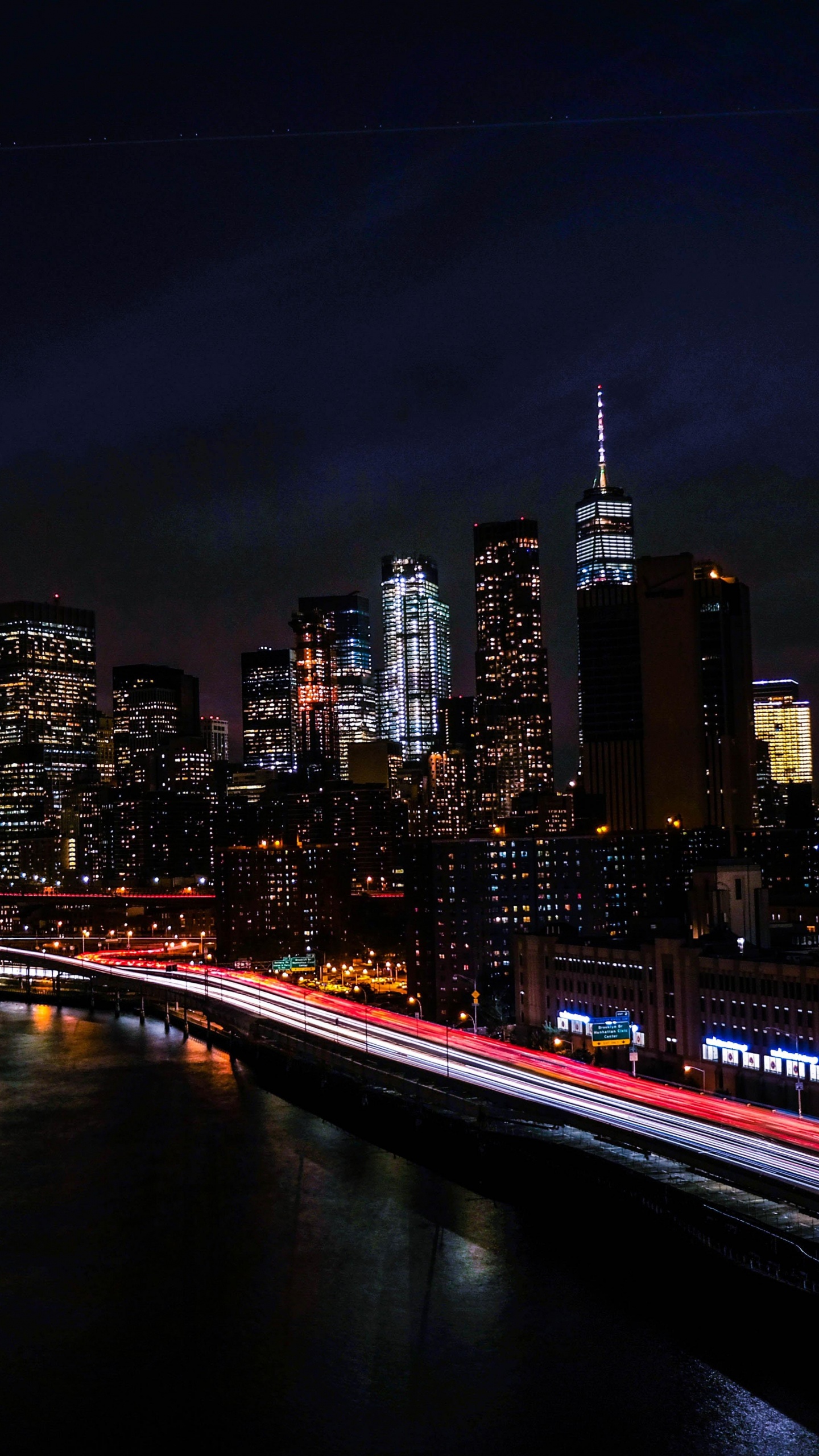 Horizonte de la Ciudad Durante la Noche. Wallpaper in 1440x2560 Resolution