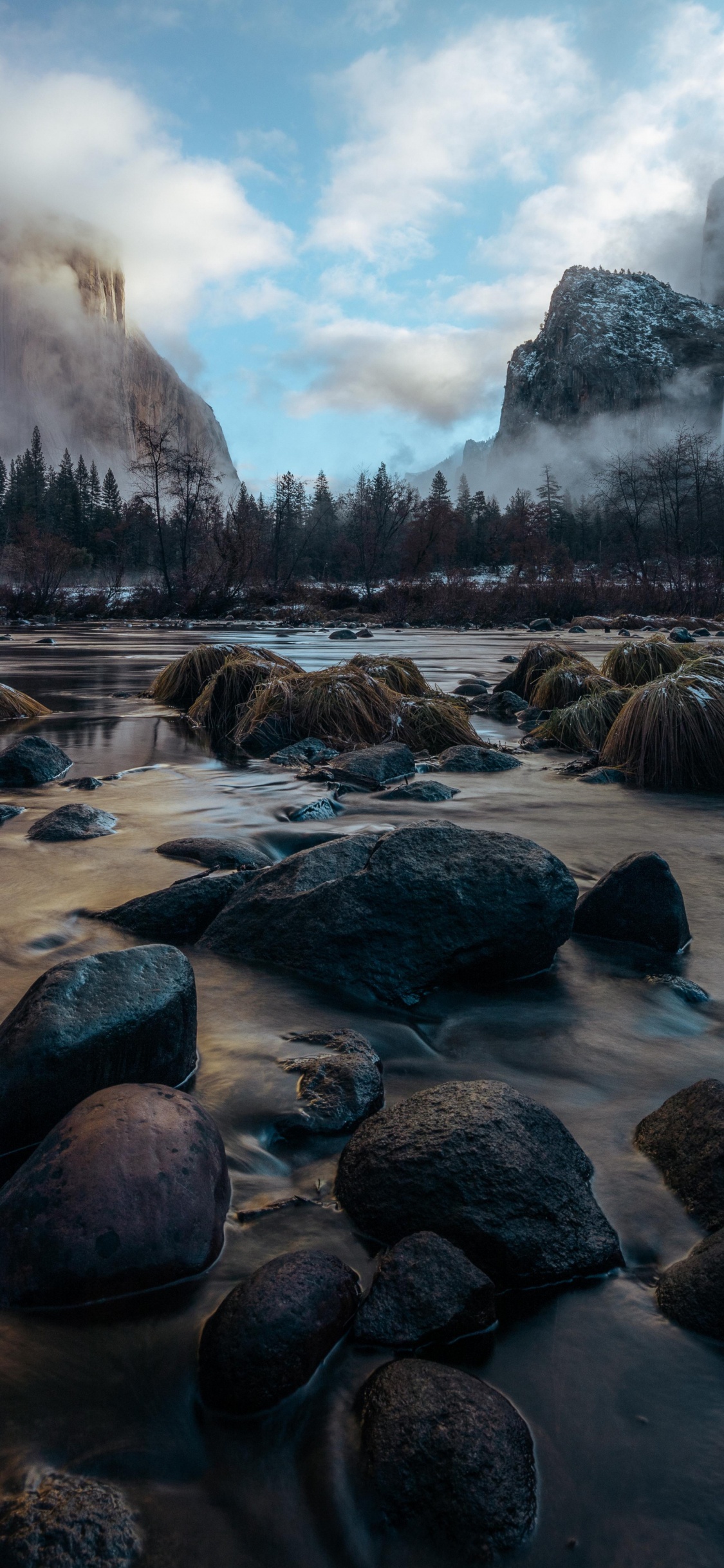 Yosemite National Park, Wasser, Cloud, Wasserressourcen, Naturlandschaft. Wallpaper in 1125x2436 Resolution