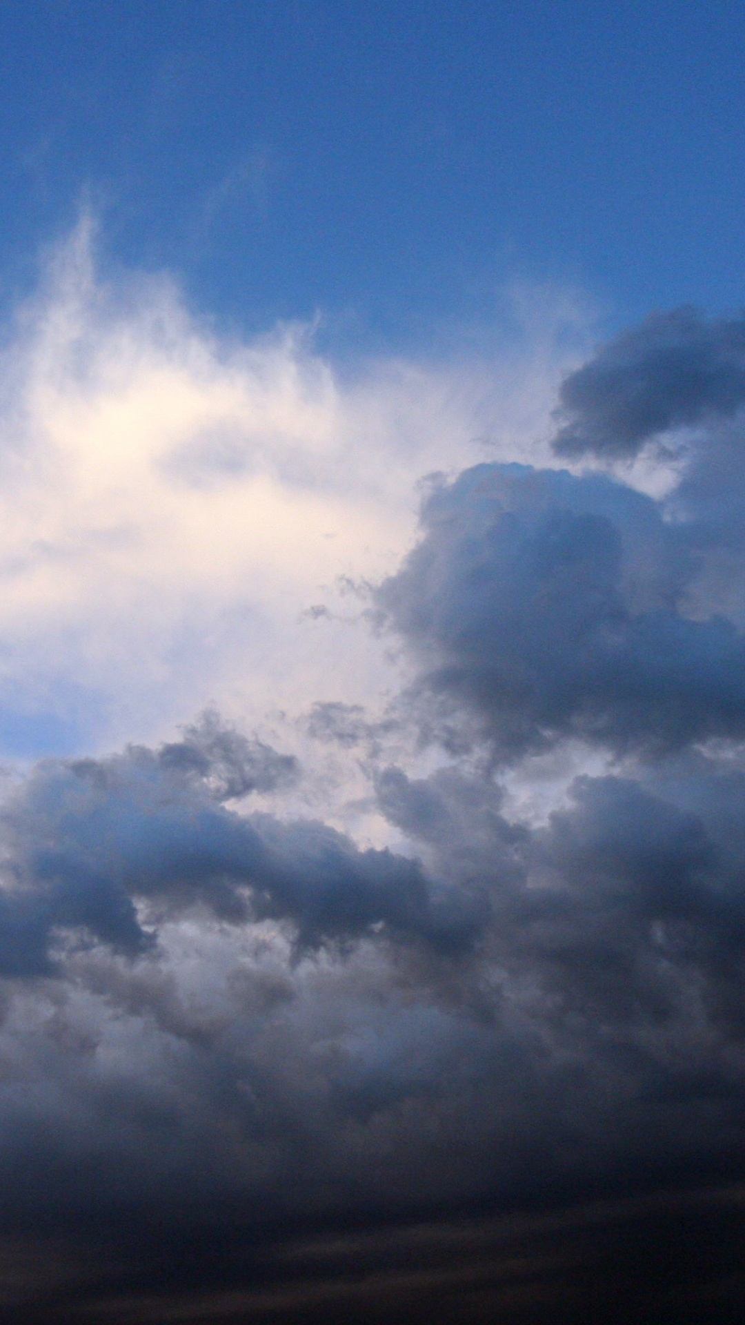 Weiße Wolken Und Blauer Himmel Tagsüber. Wallpaper in 1080x1920 Resolution