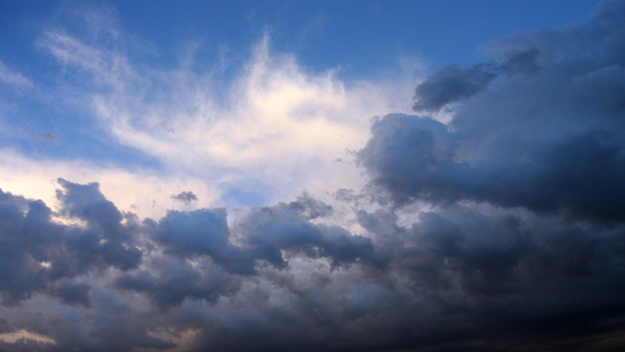 Weiße Wolken Und Blauer Himmel Tagsüber. Wallpaper in 1280x720 Resolution