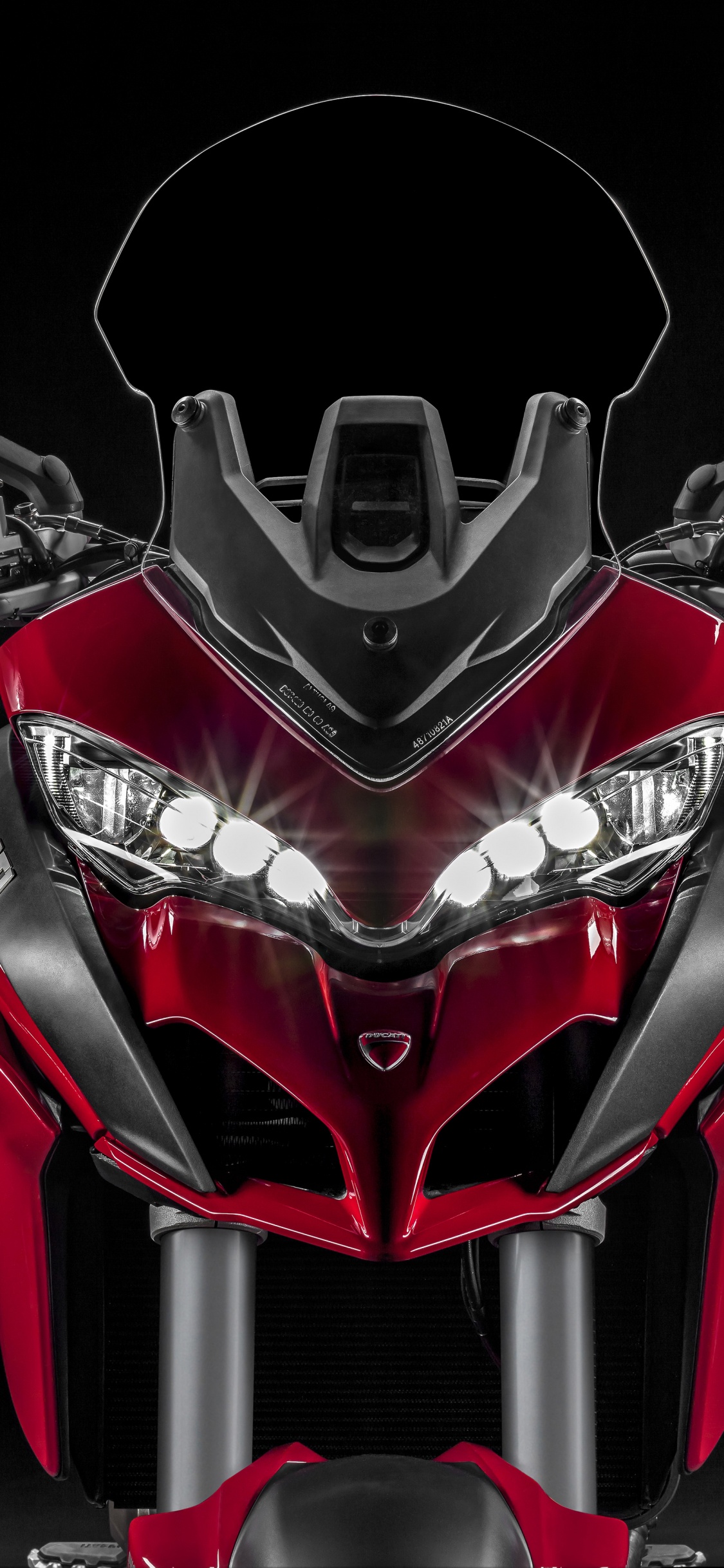 Illustration de Robot Noir et Rouge. Wallpaper in 1125x2436 Resolution