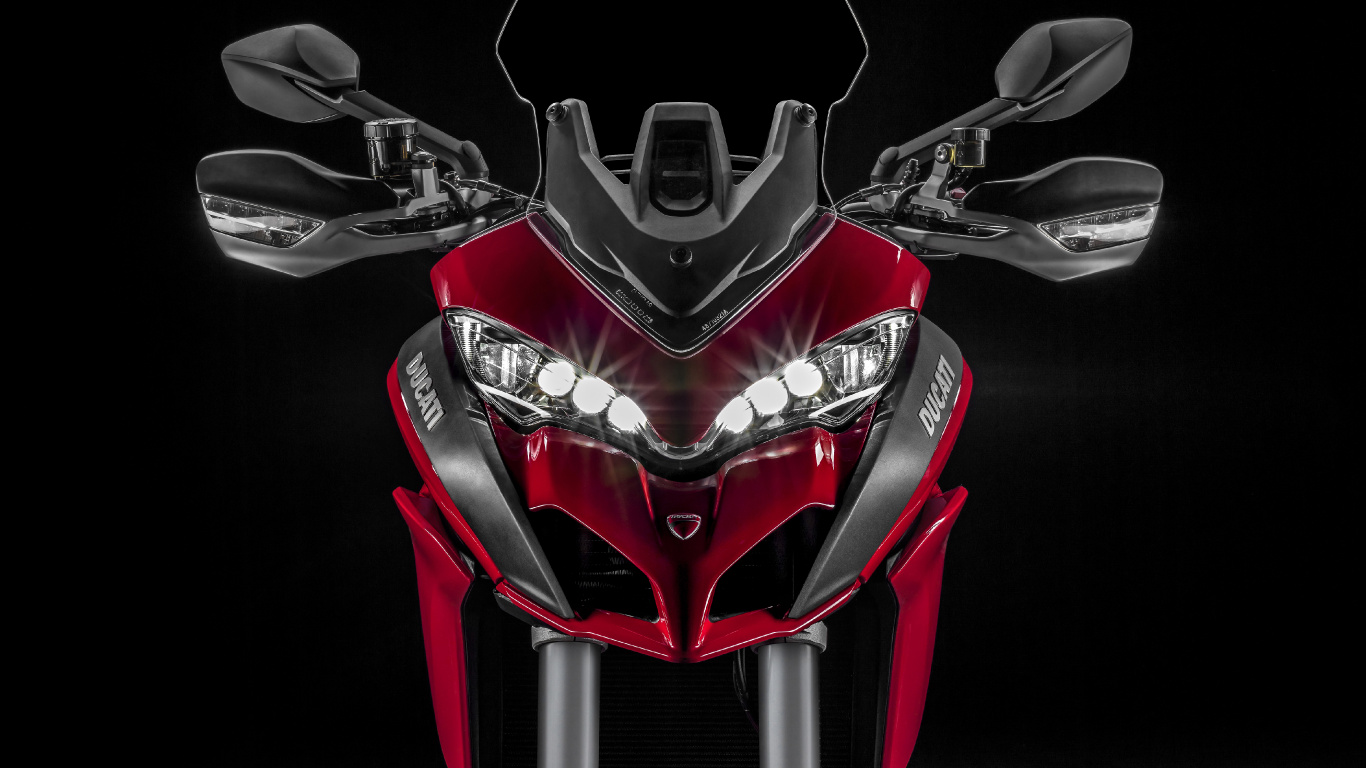 Ilustración de Robot Negro y Rojo. Wallpaper in 1366x768 Resolution