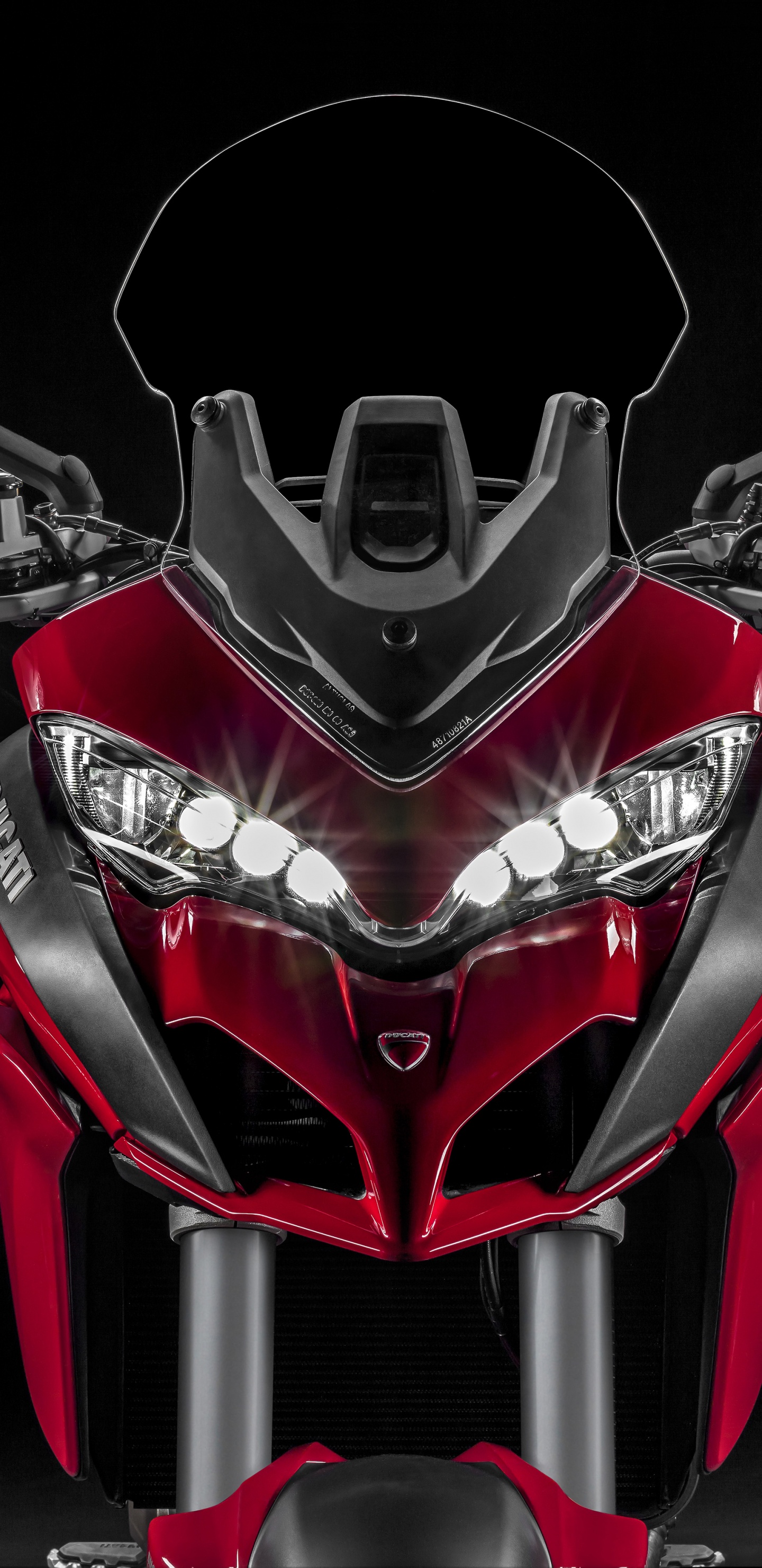 Schwarze Und Rote Roboterillustration. Wallpaper in 1440x2960 Resolution