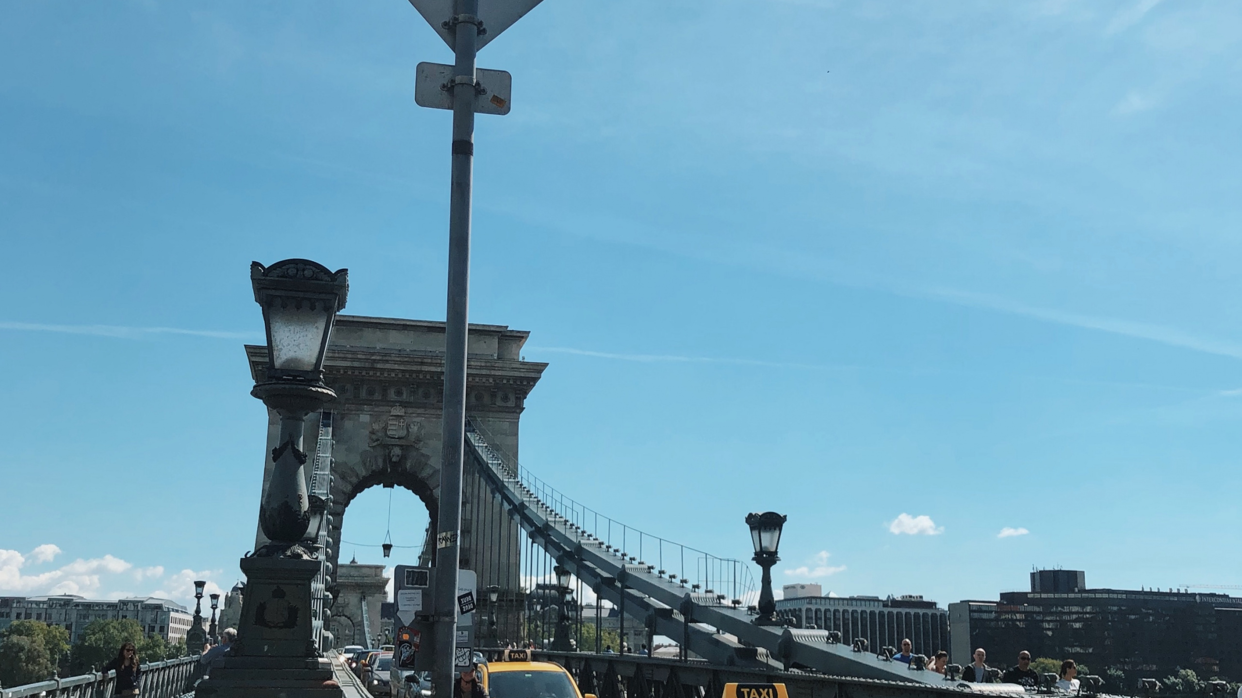 Chain Bridge, König, Szchenyi Chain Bridge, Transport, Road. Wallpaper in 2560x1440 Resolution