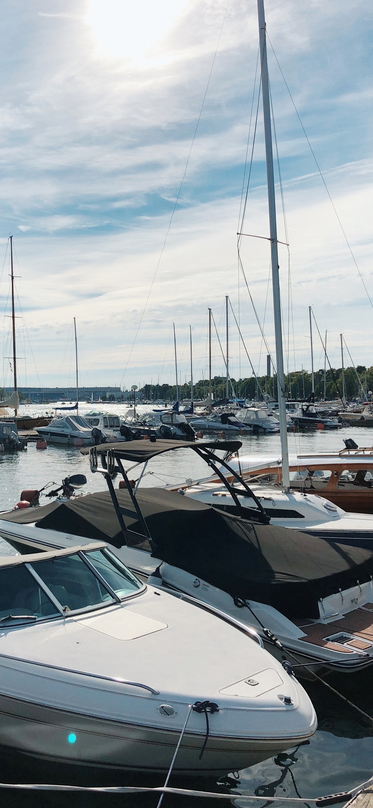Marina, Wasser, Yacht, Wasserfahrzeug, Cloud. Wallpaper in 1242x2688 Resolution