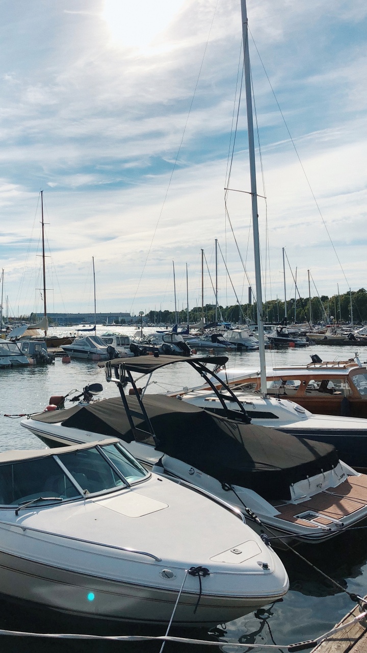 Marina, Wasser, Yacht, Wasserfahrzeug, Cloud. Wallpaper in 720x1280 Resolution