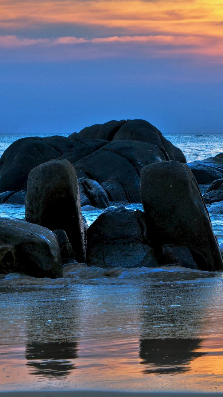 Gray Rock Formation on Sea During Sunset. Wallpaper in 720x1280 Resolution