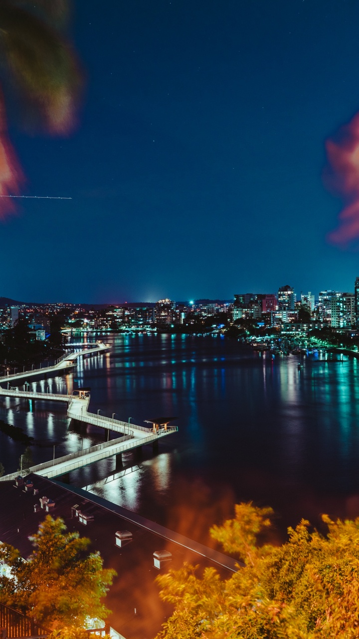 Skyline Der Stadt Bei Nacht Night. Wallpaper in 720x1280 Resolution