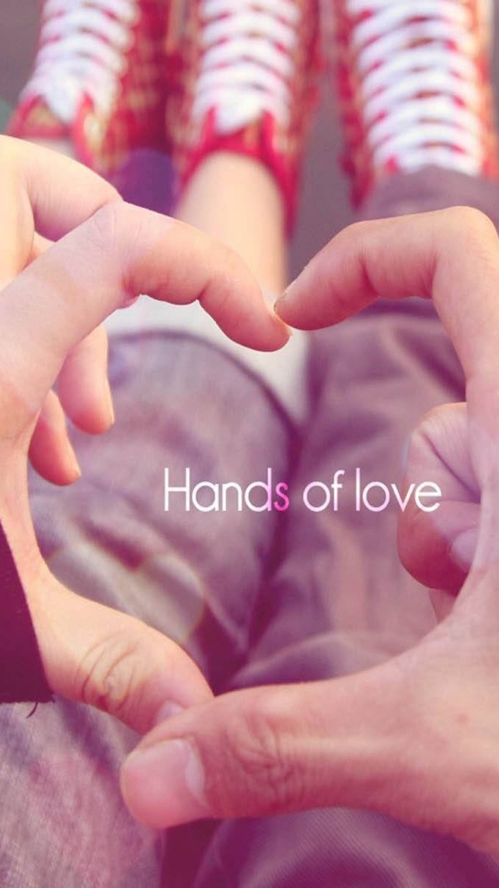 Finger, Die Hände Halten, Pink, Nagel, Umarmung. Wallpaper in 720x1280 Resolution