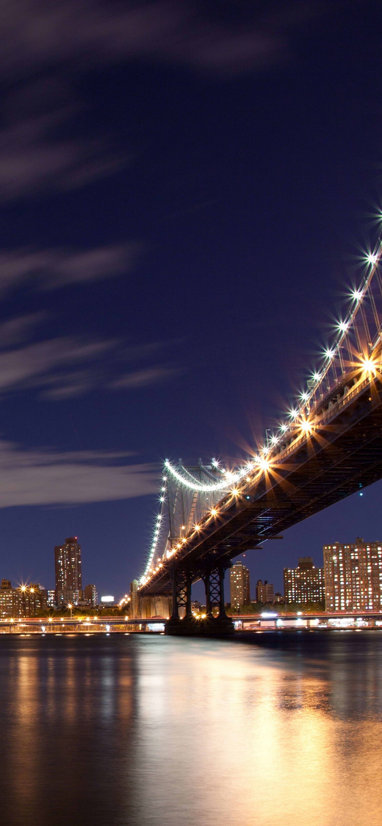 Horizon de la Ville Pendant la Nuit. Wallpaper in 1242x2688 Resolution