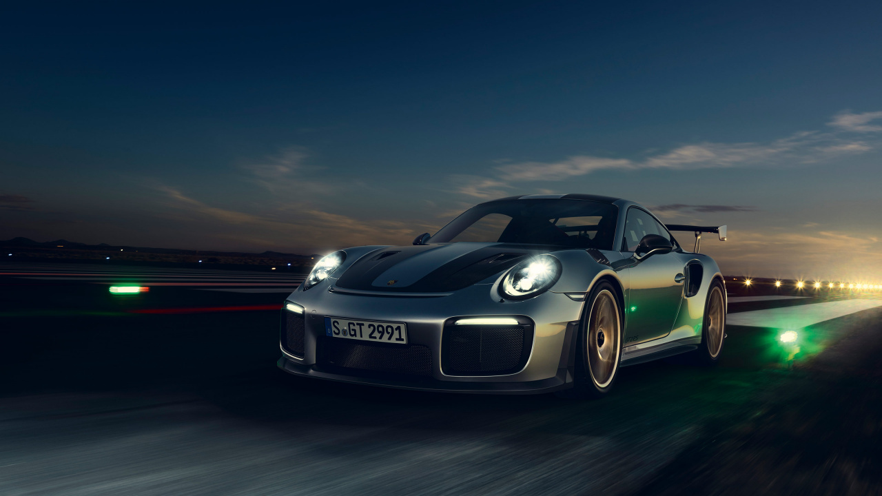 Schwarzer Porsche 911 Unterwegs in Der Nacht. Wallpaper in 1280x720 Resolution