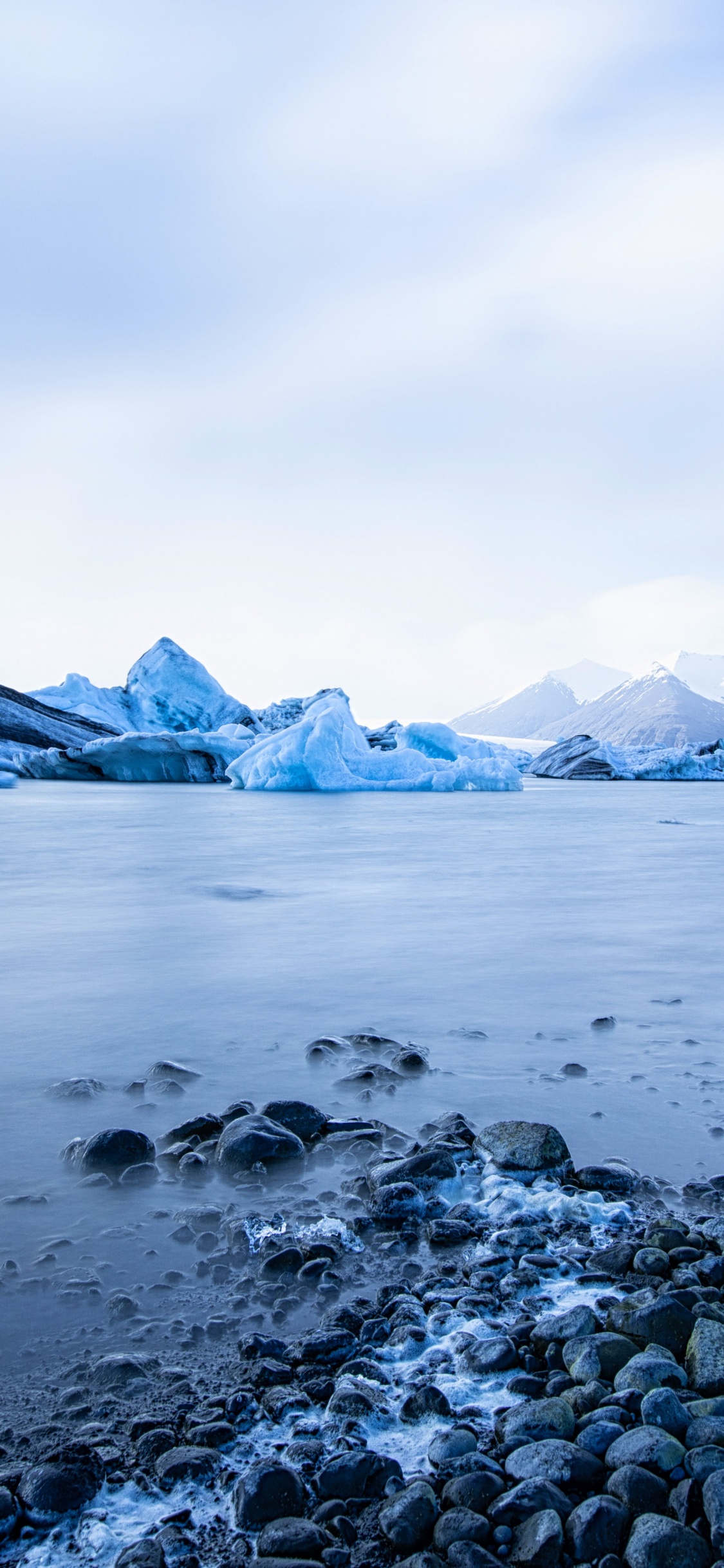 Eau, Soundcloud, Neige, Blue, Paysage Naturel. Wallpaper in 1125x2436 Resolution