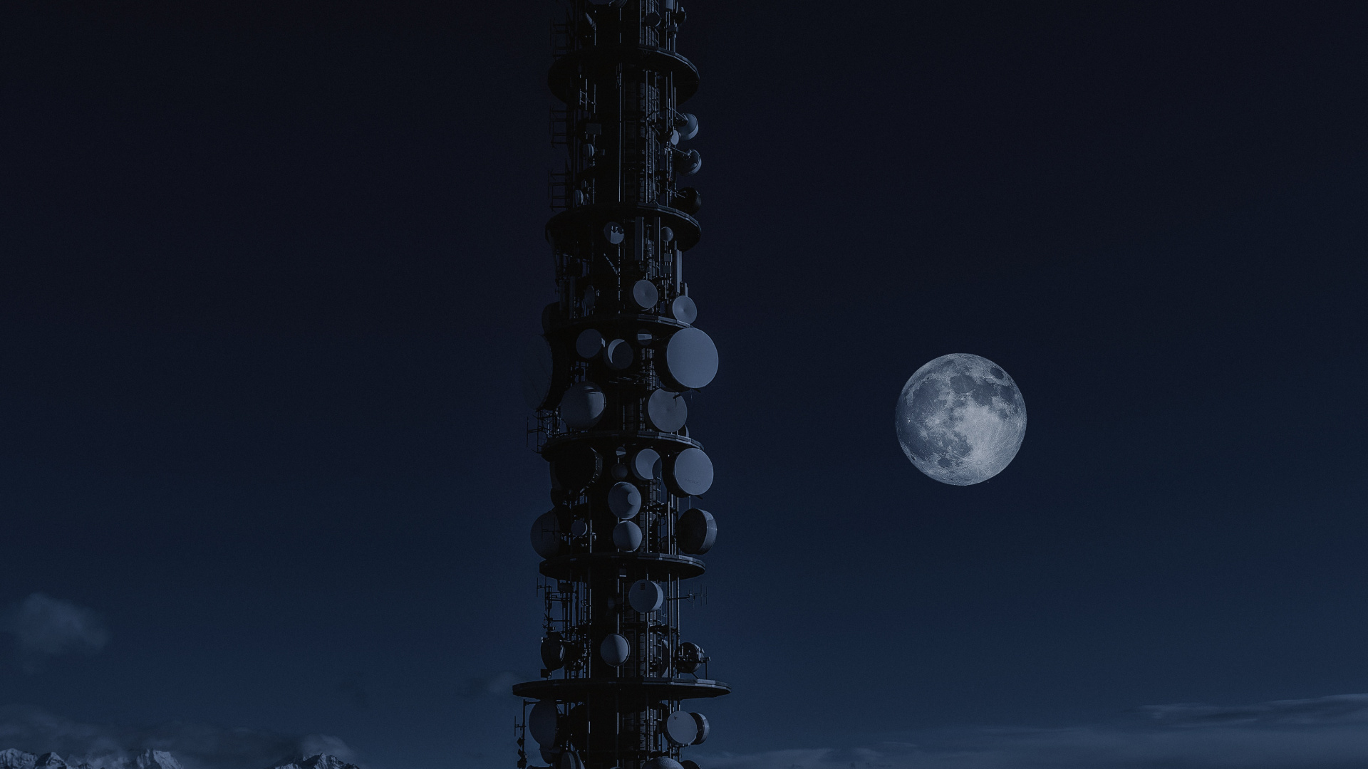 Pleine Lune Sur la Ville. Wallpaper in 1920x1080 Resolution