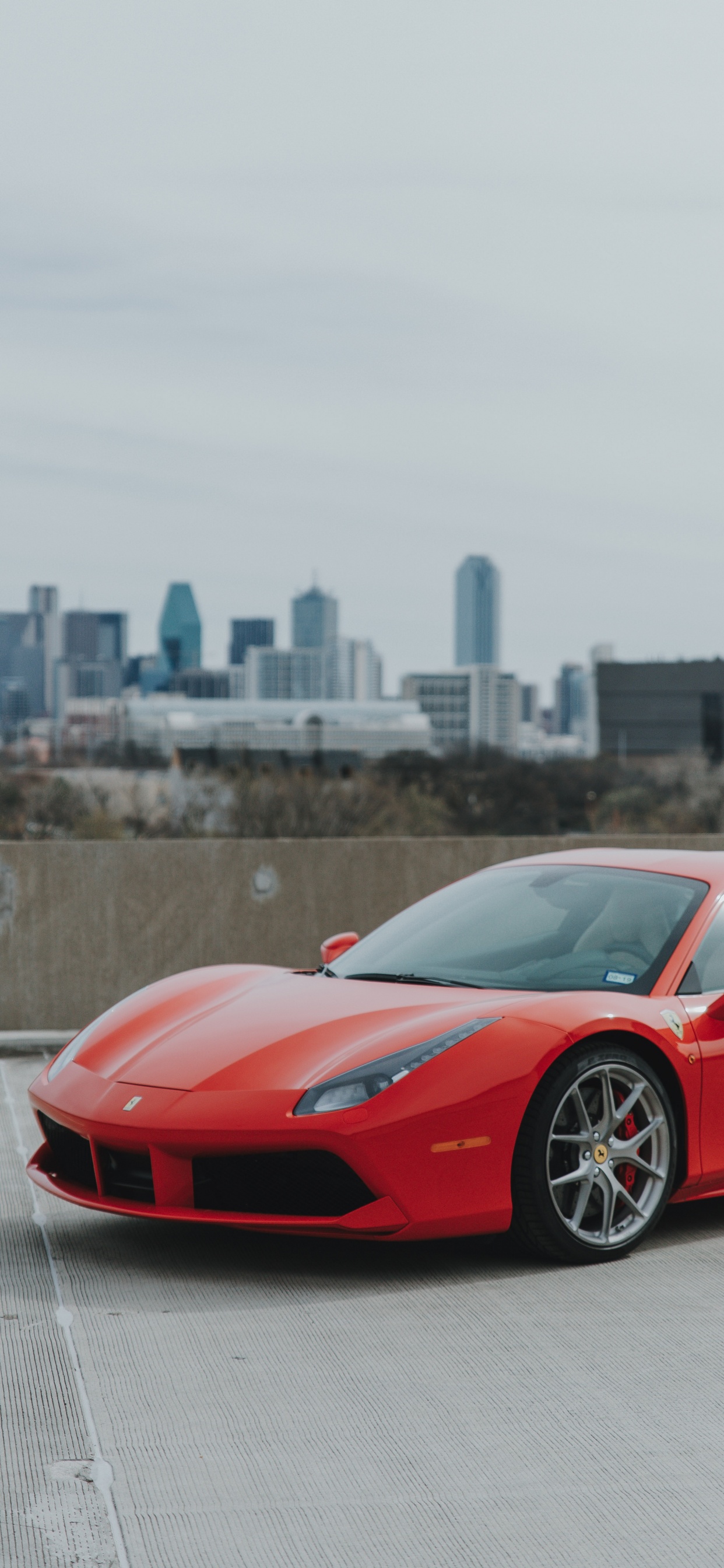 Roter Ferrari 458 Italia Tagsüber Unterwegs. Wallpaper in 1242x2688 Resolution