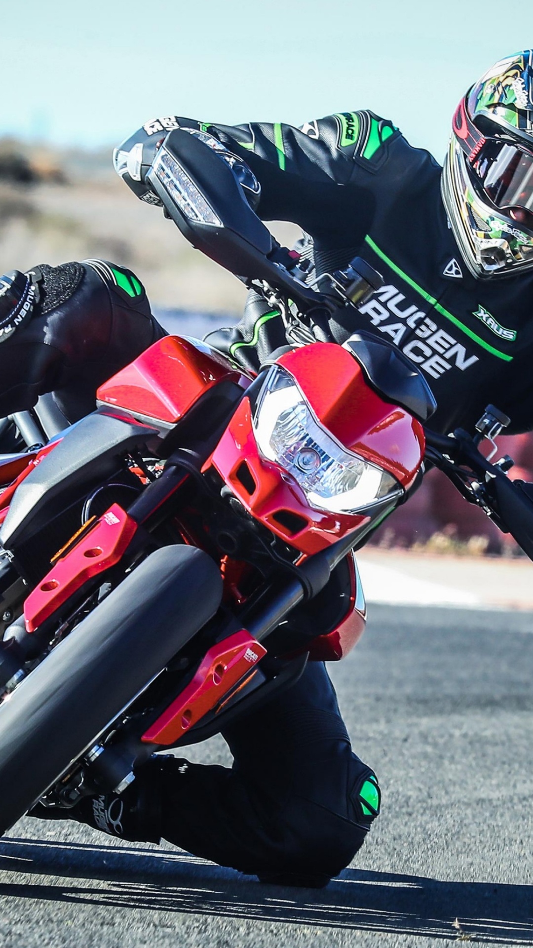 Ducati Hypermotard 950, 2019 Ducati Hypermotard 950 Sp, Motocicleta, Ducati, Ducati Panigale V4. Wallpaper in 1080x1920 Resolution