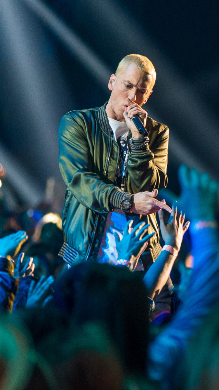 Eminem, Rappeur, la Musique Hip Hop, Performance, Divertissement. Wallpaper in 750x1334 Resolution