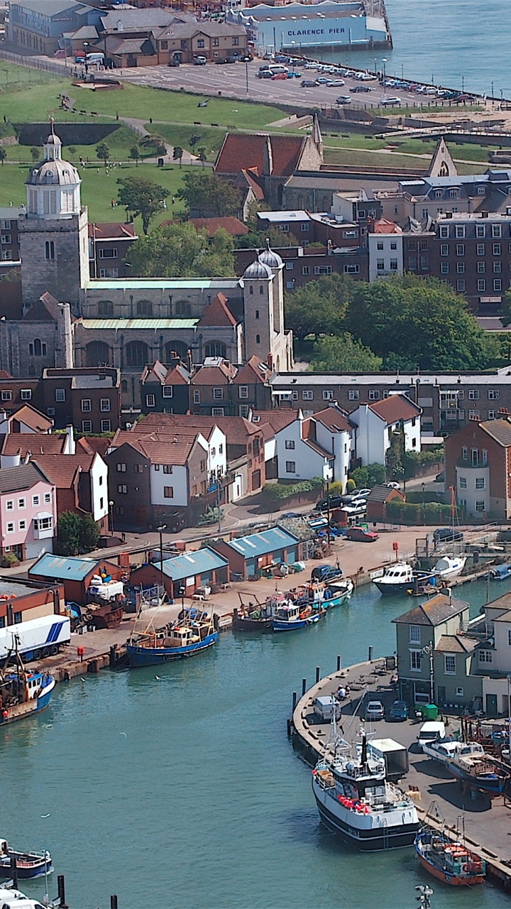Vue Aérienne Des Bâtiments de la Ville Pendant la Journée. Wallpaper in 720x1280 Resolution