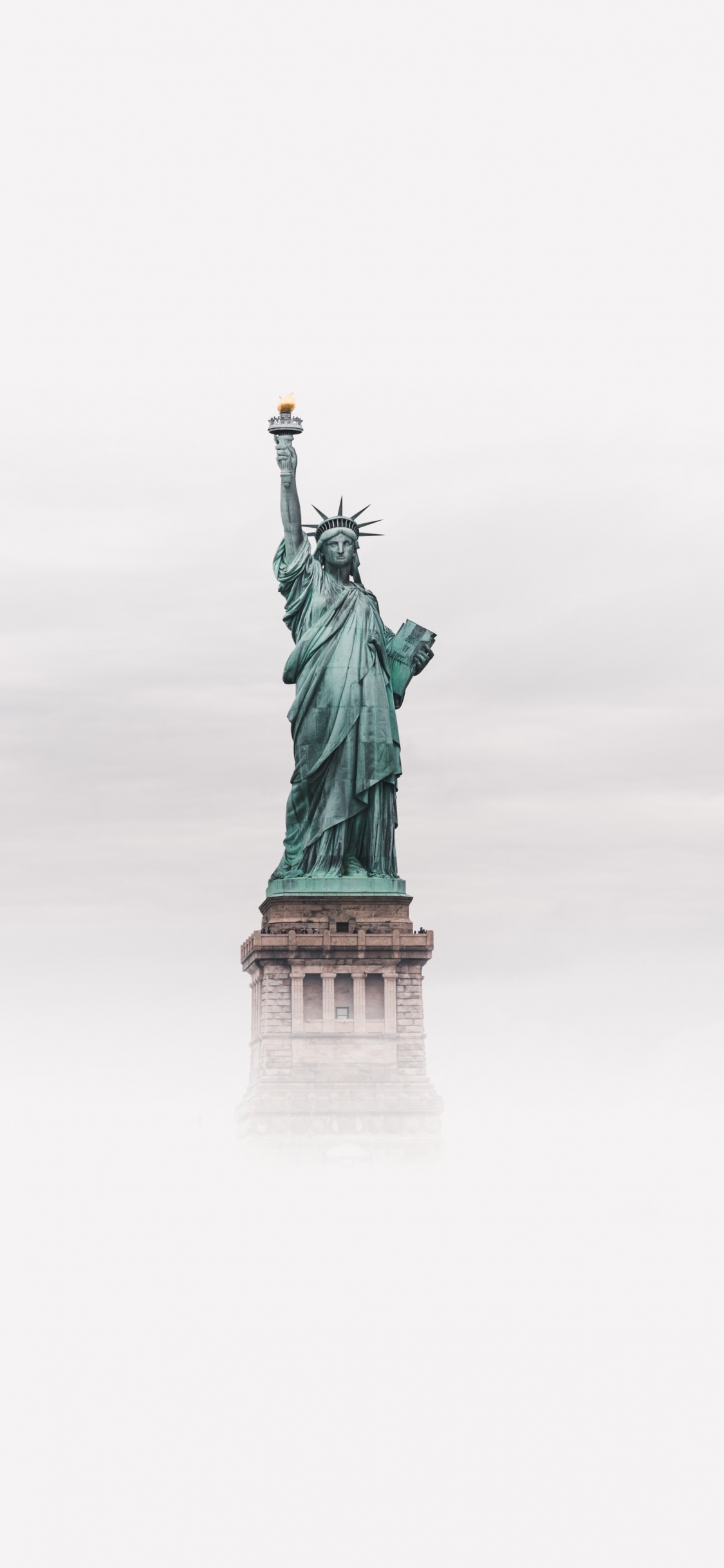 Freiheitsstatue, USA, New York, Freiheitsstatue Nationaldenkmal, Der Neue Koloss. Wallpaper in 1125x2436 Resolution