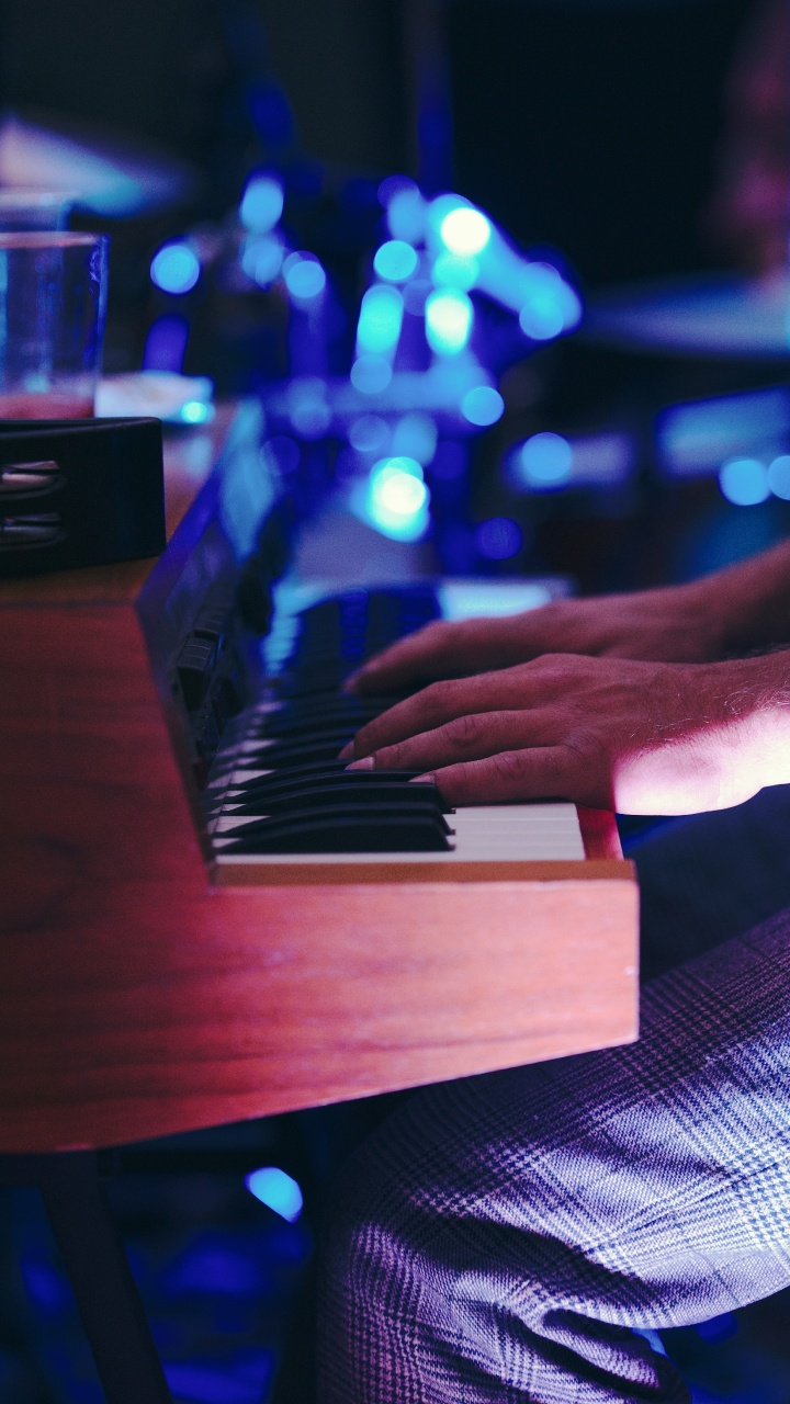 Organ, Musical Keyboard, Music, Electronic Instrument, Musician. Wallpaper in 720x1280 Resolution