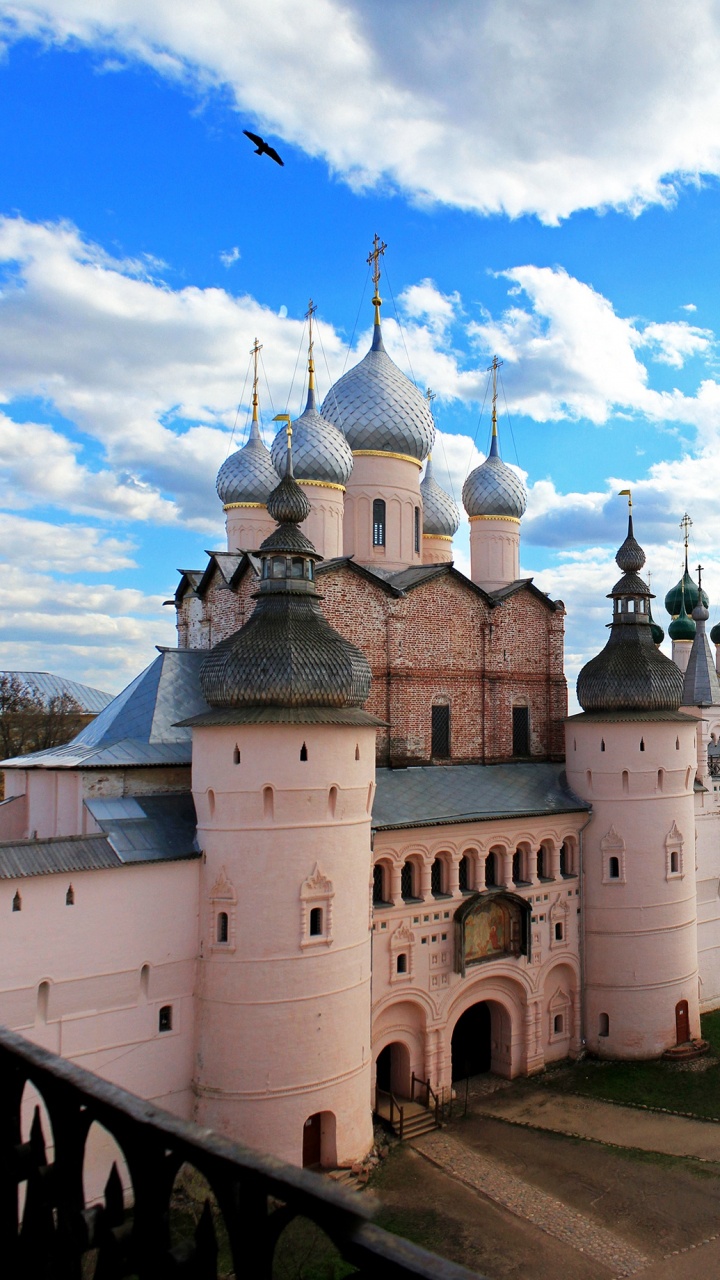 White and Blue Castle Under Blue Sky. Wallpaper in 720x1280 Resolution