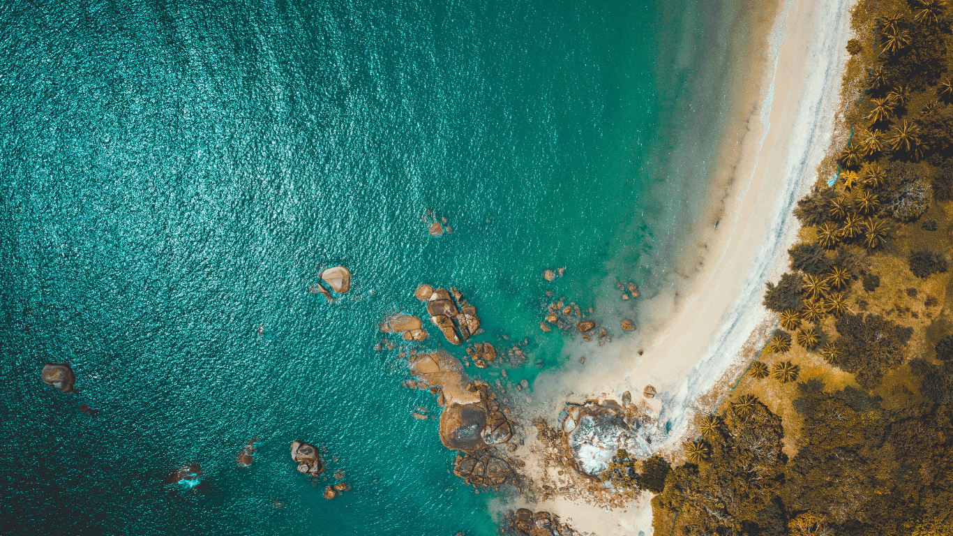 绿色的, 大海, 海岸, Azure, 水资源 壁纸 1366x768 允许