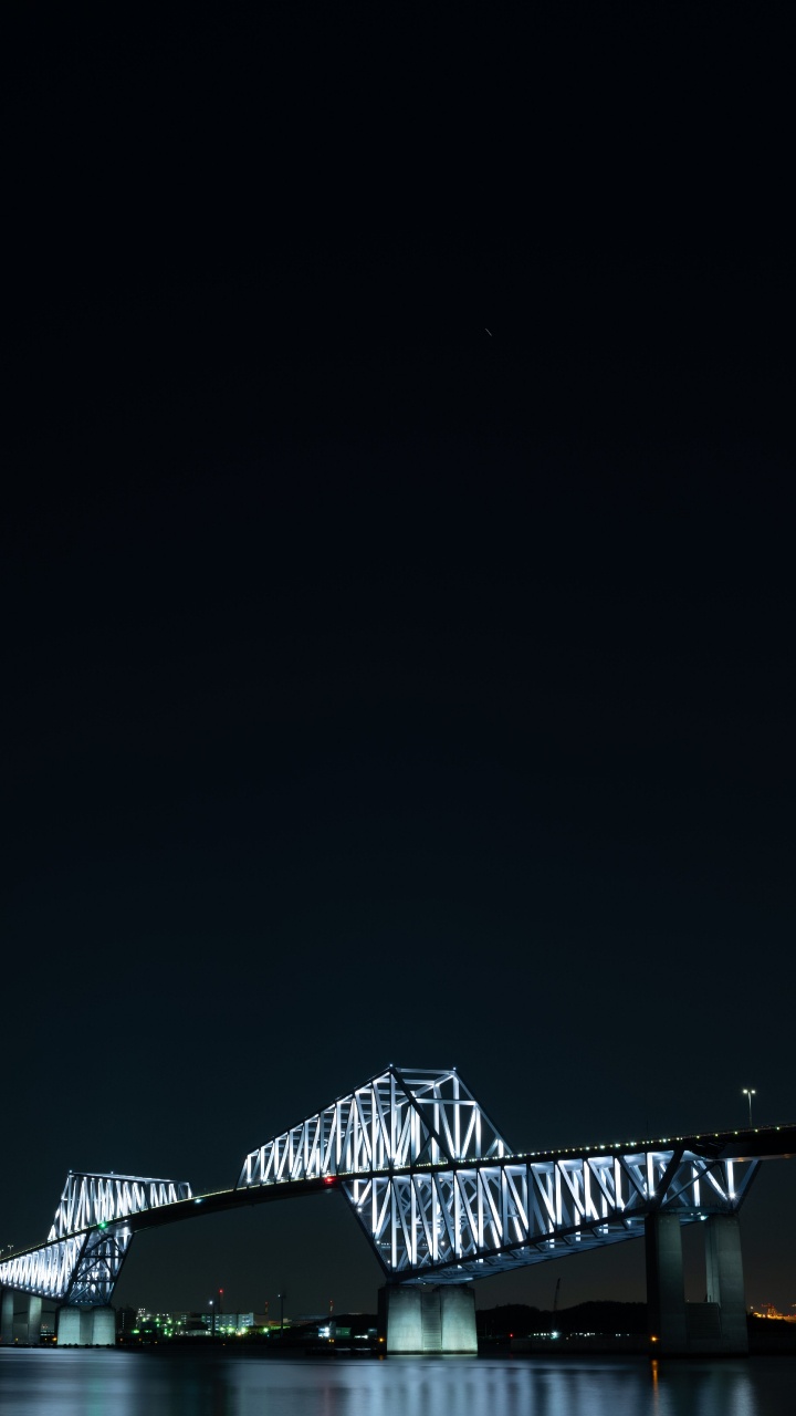 Edificio Blanco y Negro Durante la Noche. Wallpaper in 720x1280 Resolution