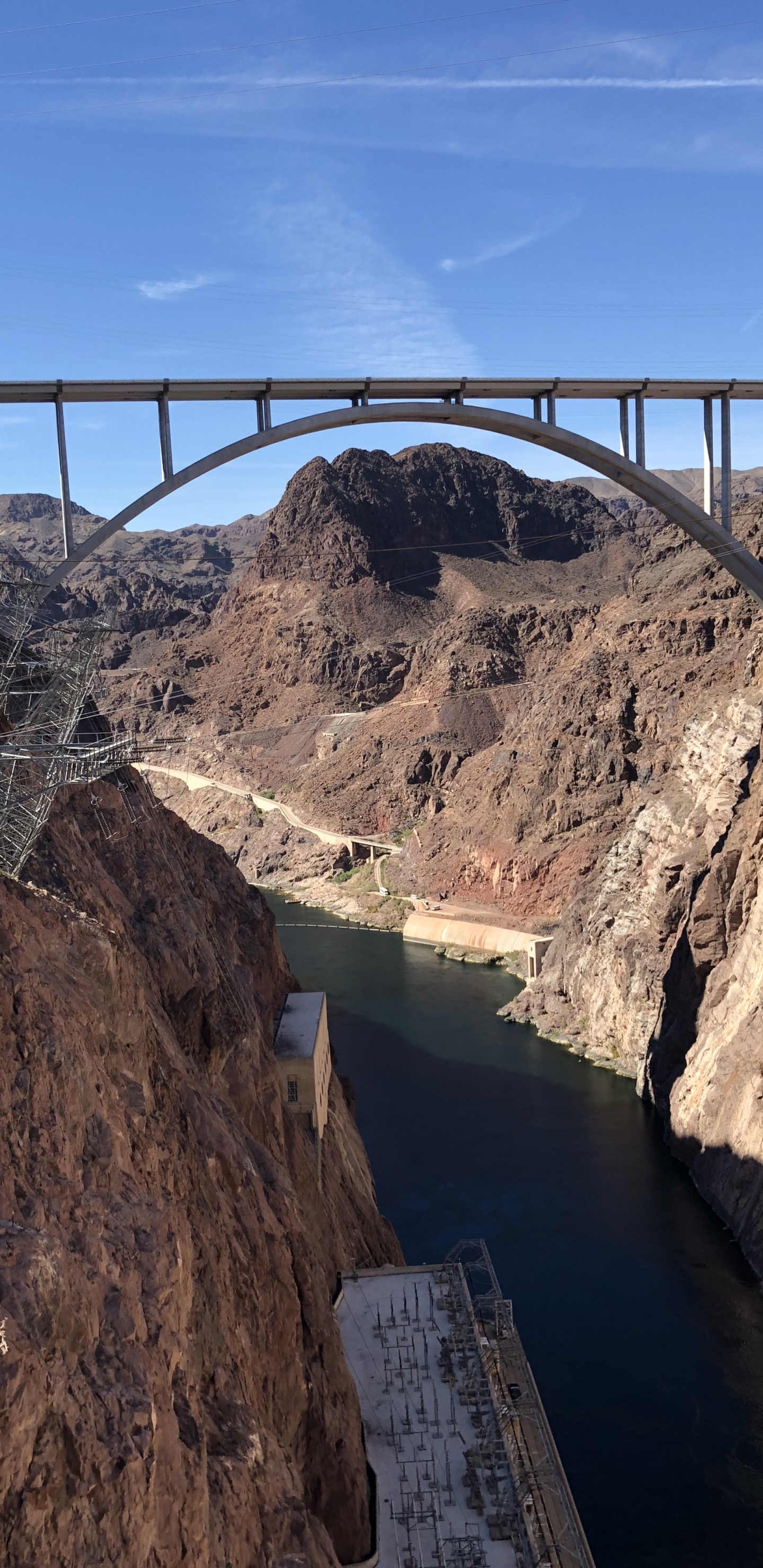 Las Vegas, USA, Hoover-Staudamm, Colorado River, Brücke. Wallpaper in 1440x2960 Resolution
