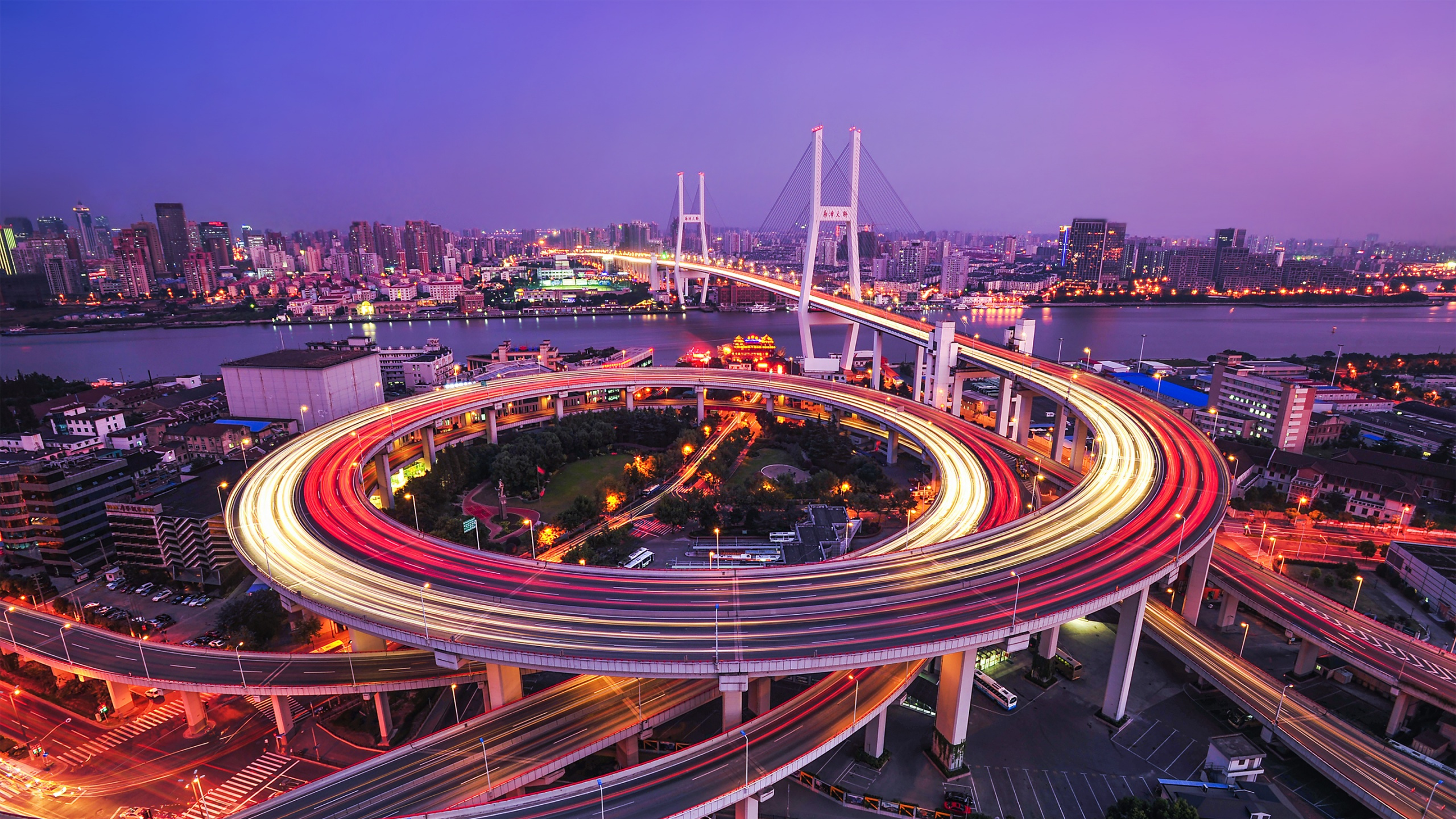Time Lapse Photography of Cars on Road During Night Time. Wallpaper in 2560x1440 Resolution