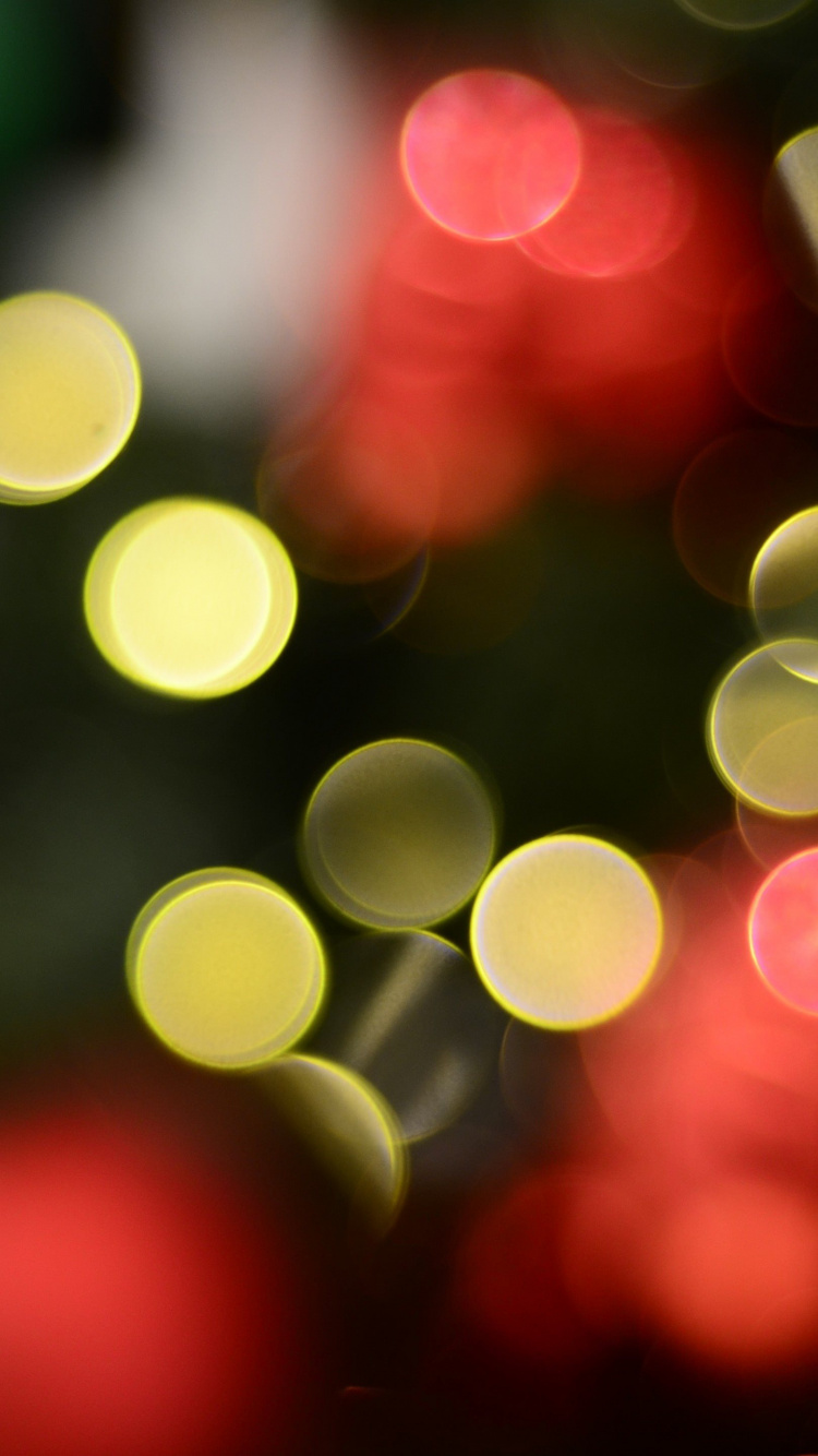 Luces Bokeh Verdes y Rojas. Wallpaper in 750x1334 Resolution