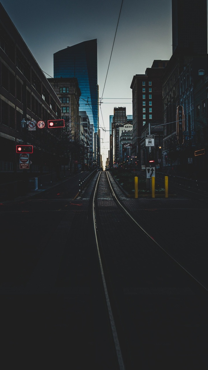 Stadtgebiet, Gebäude, Wolkenkratzer, Automotive Lighting, Tower Block. Wallpaper in 720x1280 Resolution