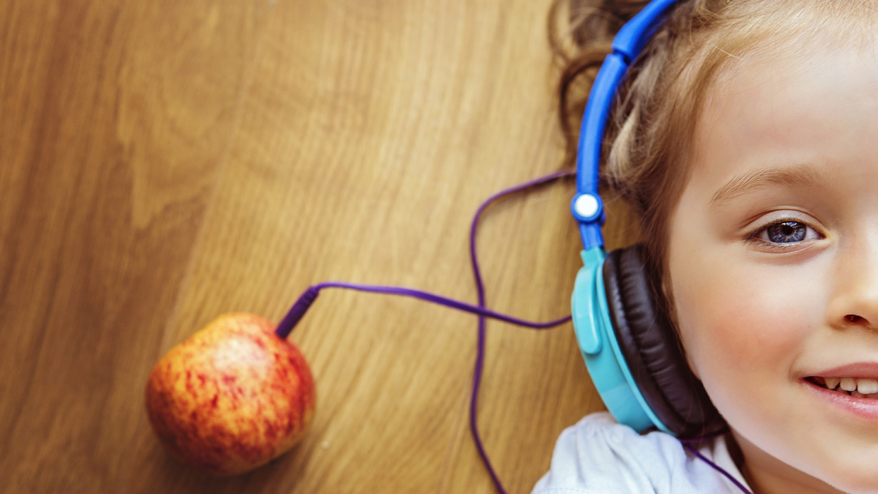 L'équipement Audio, Enfant, Oreille, Apple, Audio. Wallpaper in 1280x720 Resolution
