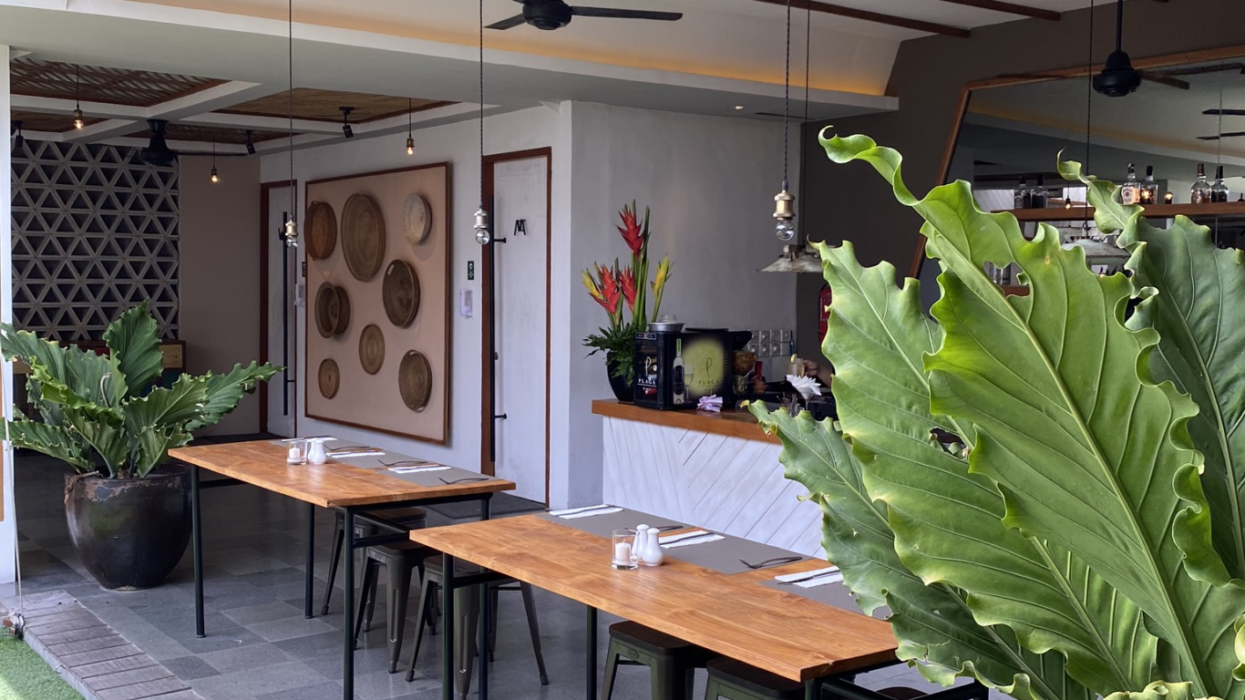 Toit, Pergola, Baldaquin, Immobilier, Pavillon. Wallpaper in 1366x768 Resolution