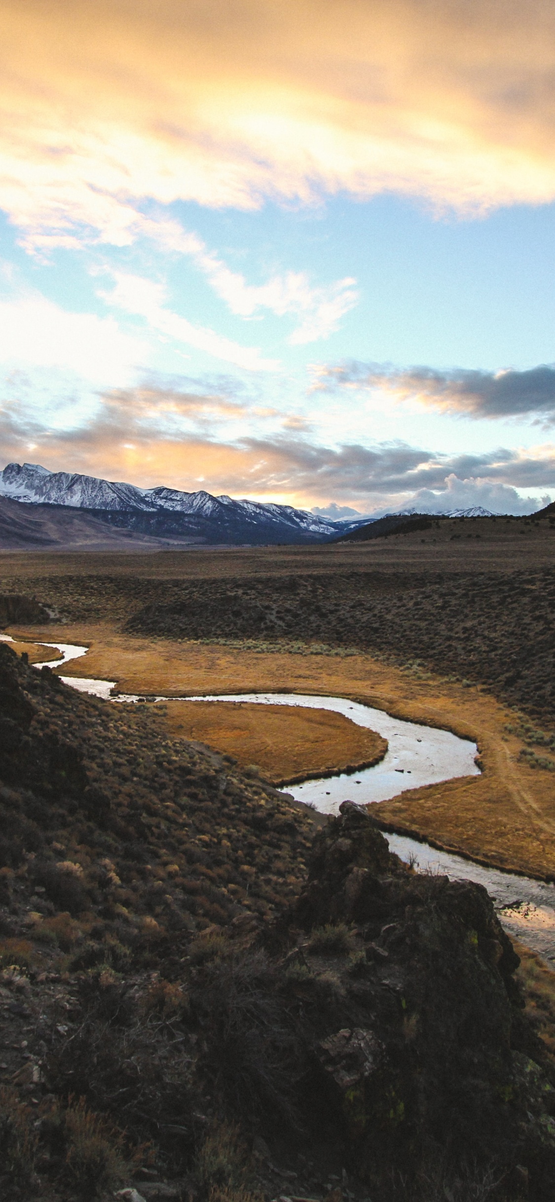 Sommet, le Sommet de la Californie, Incroyable, Dévotion Quotidienne, Utilisé. Wallpaper in 1125x2436 Resolution