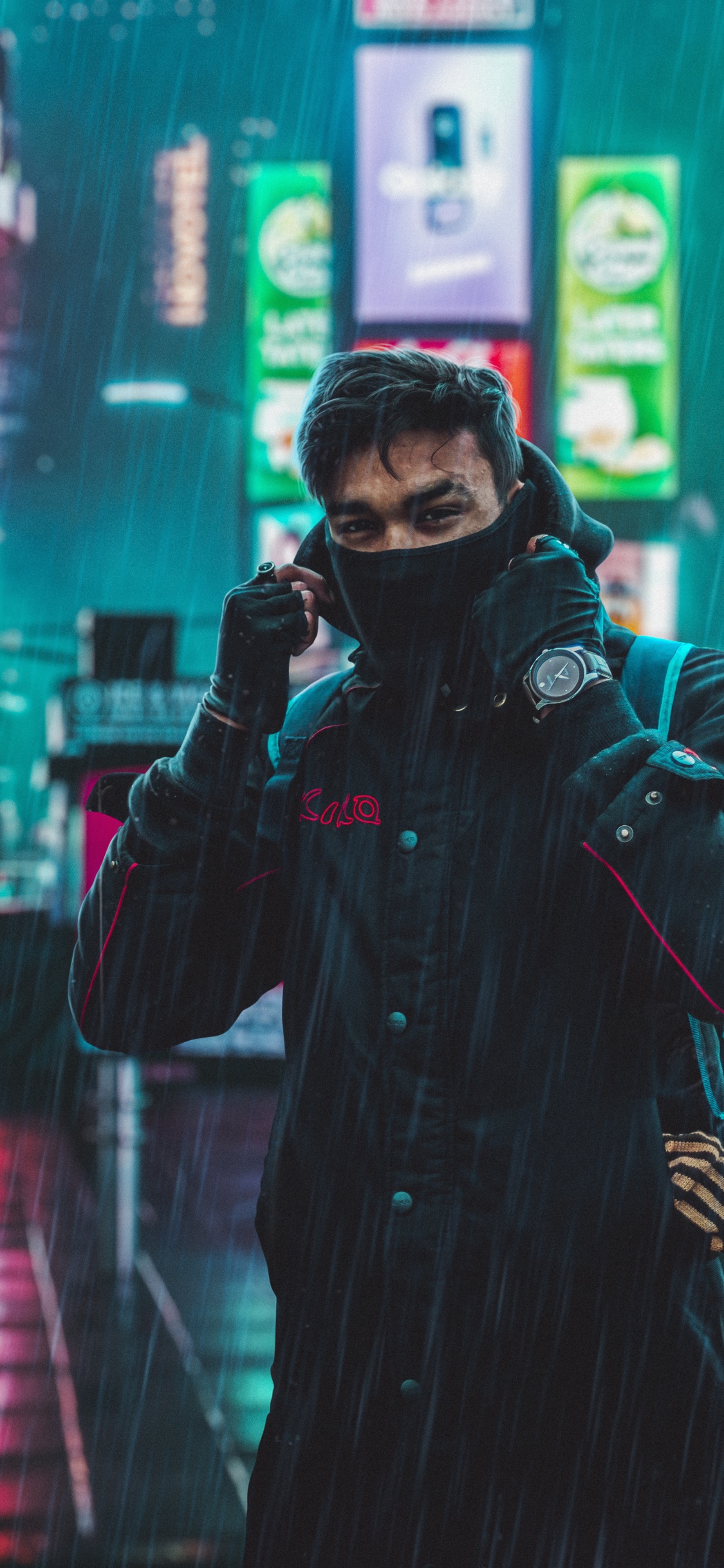 Snapshot, Glove, Green, Human, Standing. Wallpaper in 1125x2436 Resolution