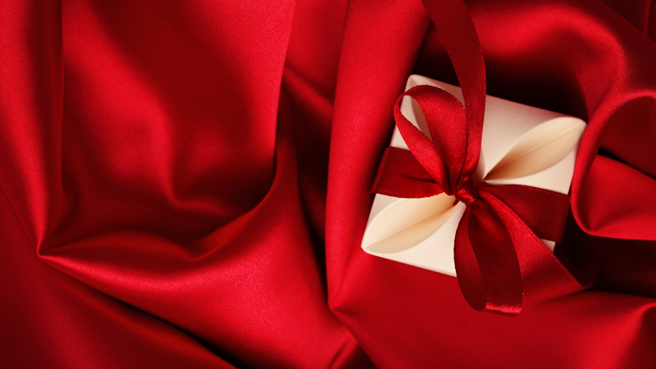 Cadeau, le Jour de Valentines, Red, Satin, Textile. Wallpaper in 1280x720 Resolution