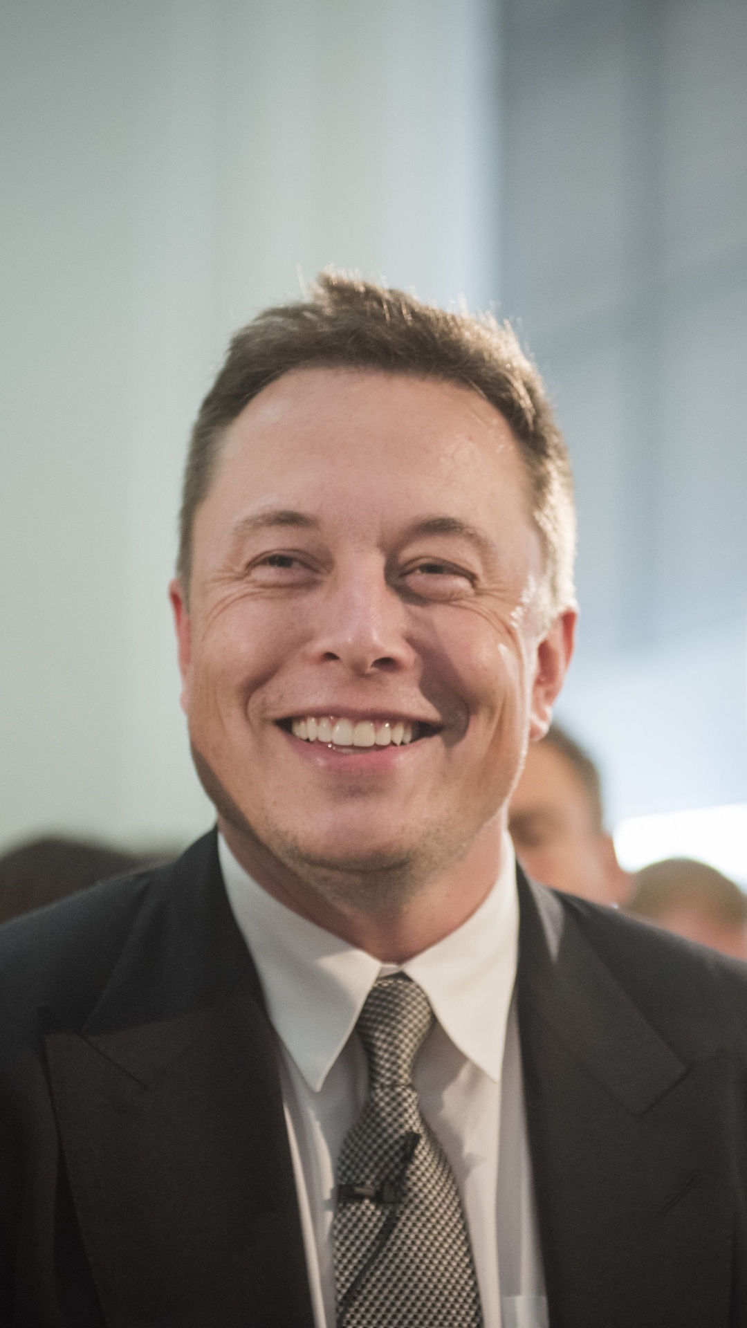 Elon Musk, Tesla Model S, SolarCity, Homme D'affaires, Sourire. Wallpaper in 1080x1920 Resolution