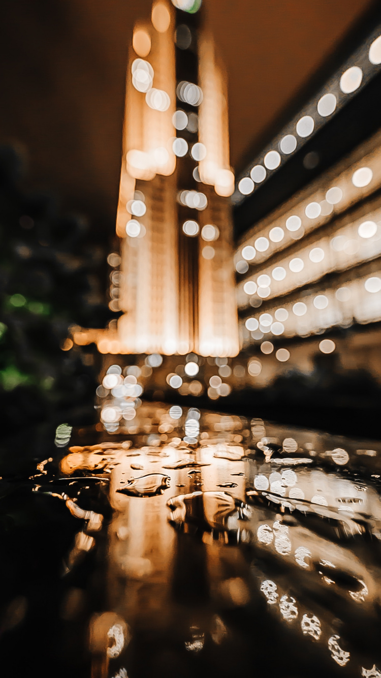 Bokeh, Wasser, Licht, Reflexion, Nacht. Wallpaper in 750x1334 Resolution