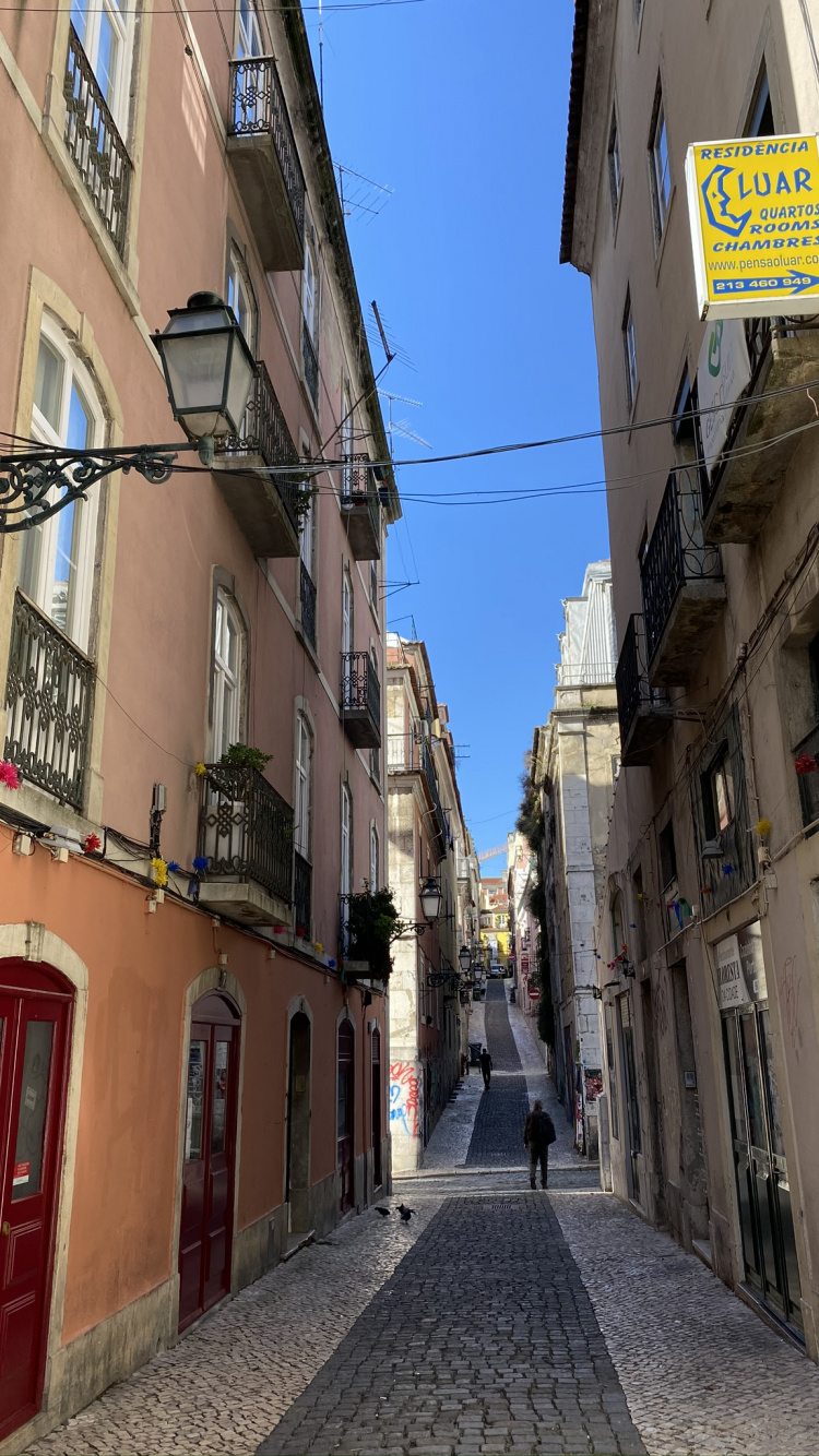 Alley, Faade, Road, Town, Architecture. Wallpaper in 750x1334 Resolution