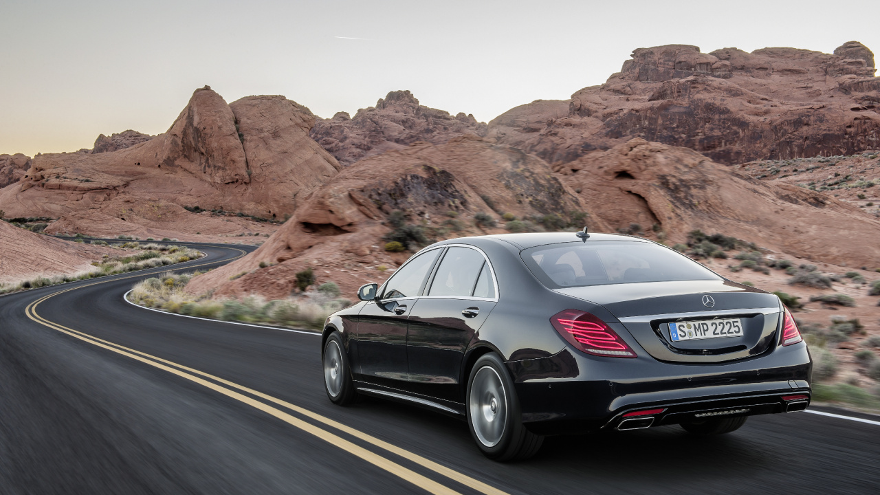 Black Sedan on Road During Daytime. Wallpaper in 1280x720 Resolution