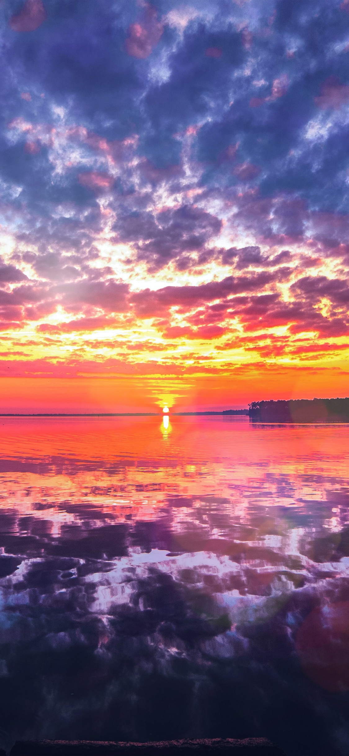 Sunrise, Apples, Cloud, Water, Atmosphere. Wallpaper in 1125x2436 Resolution