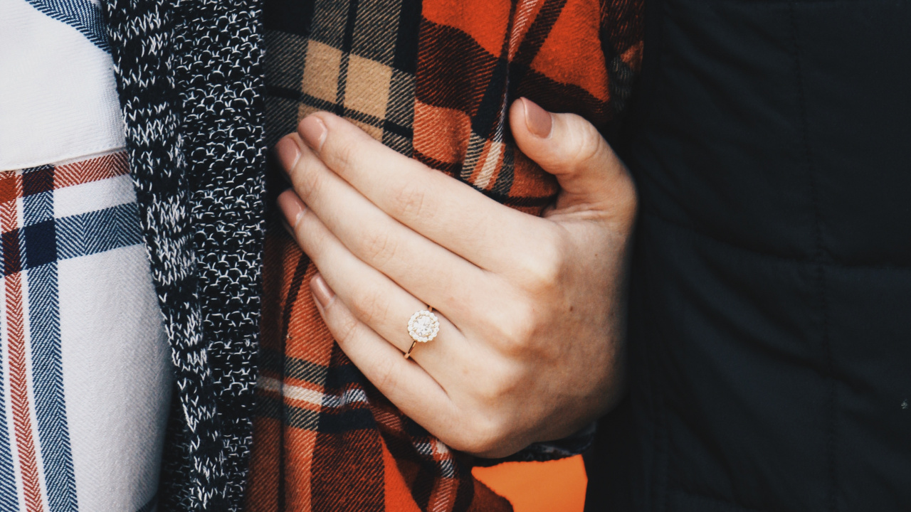 Plaid, Tartan, Textile, Conception, Main. Wallpaper in 1280x720 Resolution