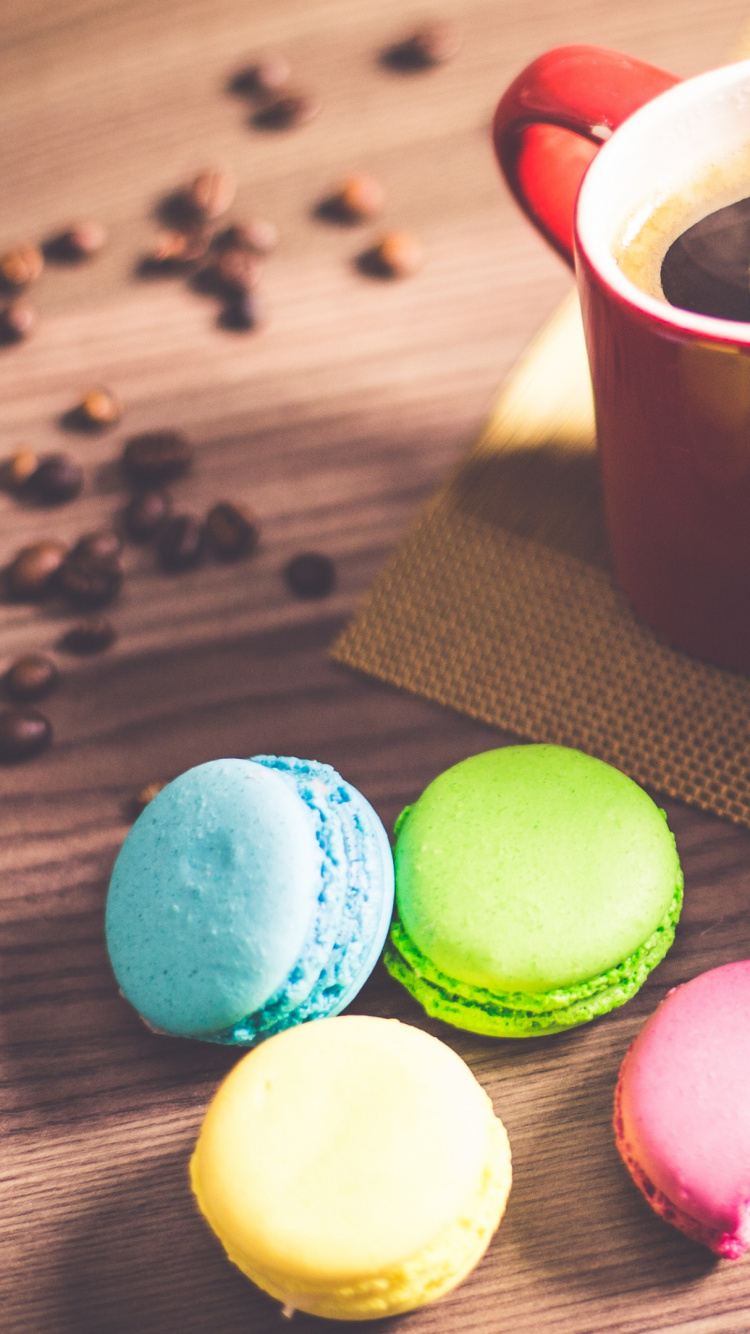 Braune Keramiktasse Mit Kaffee. Wallpaper in 750x1334 Resolution