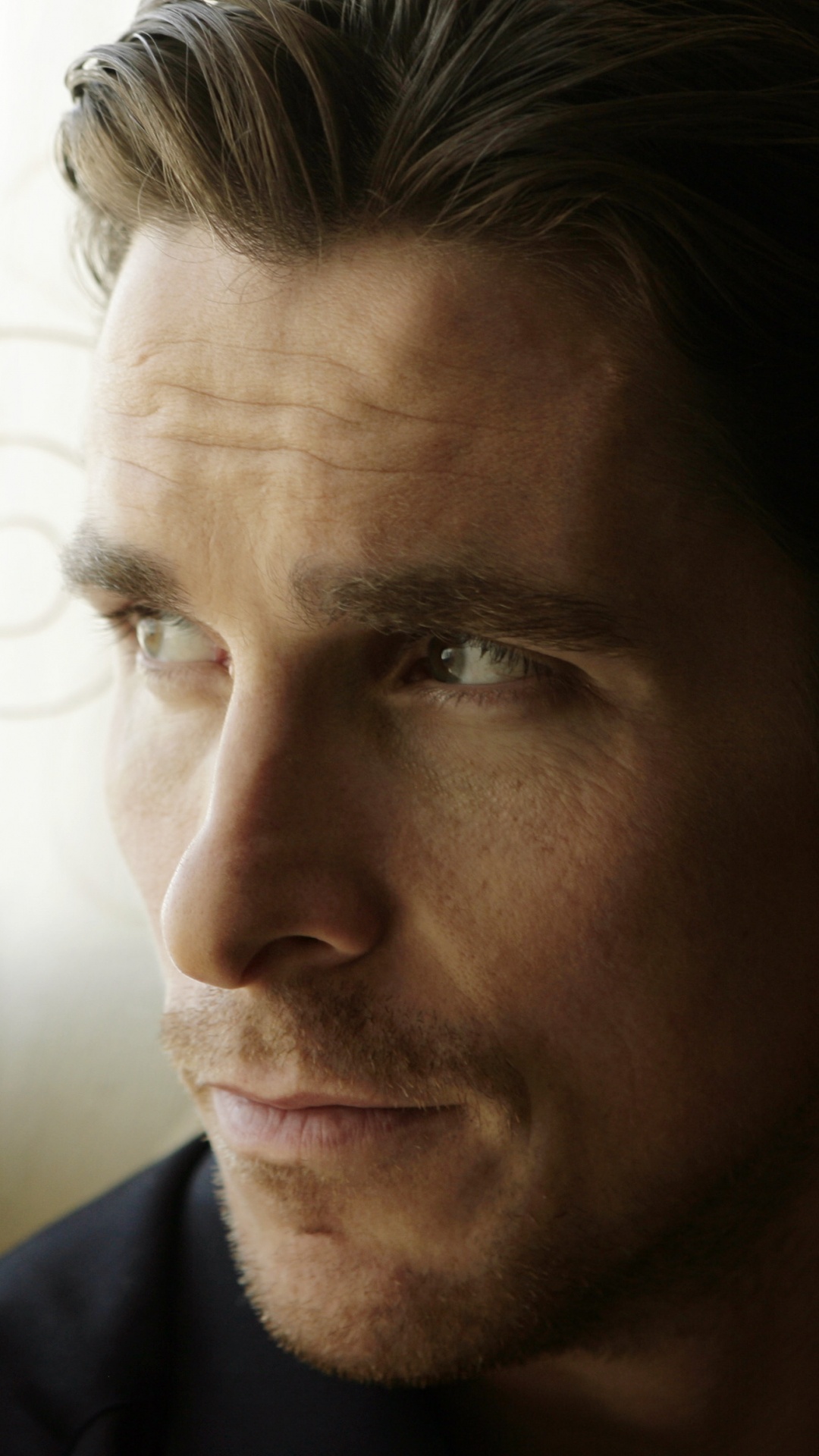 Christian Bale, Batman, Actor, Cabello, Ceja. Wallpaper in 1080x1920 Resolution