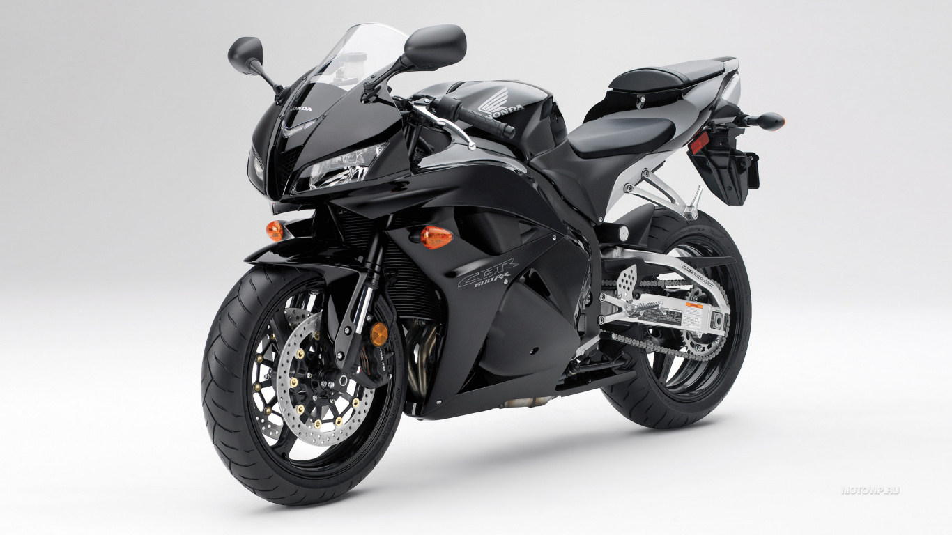 Black and Silver Sports Bike. Wallpaper in 1366x768 Resolution