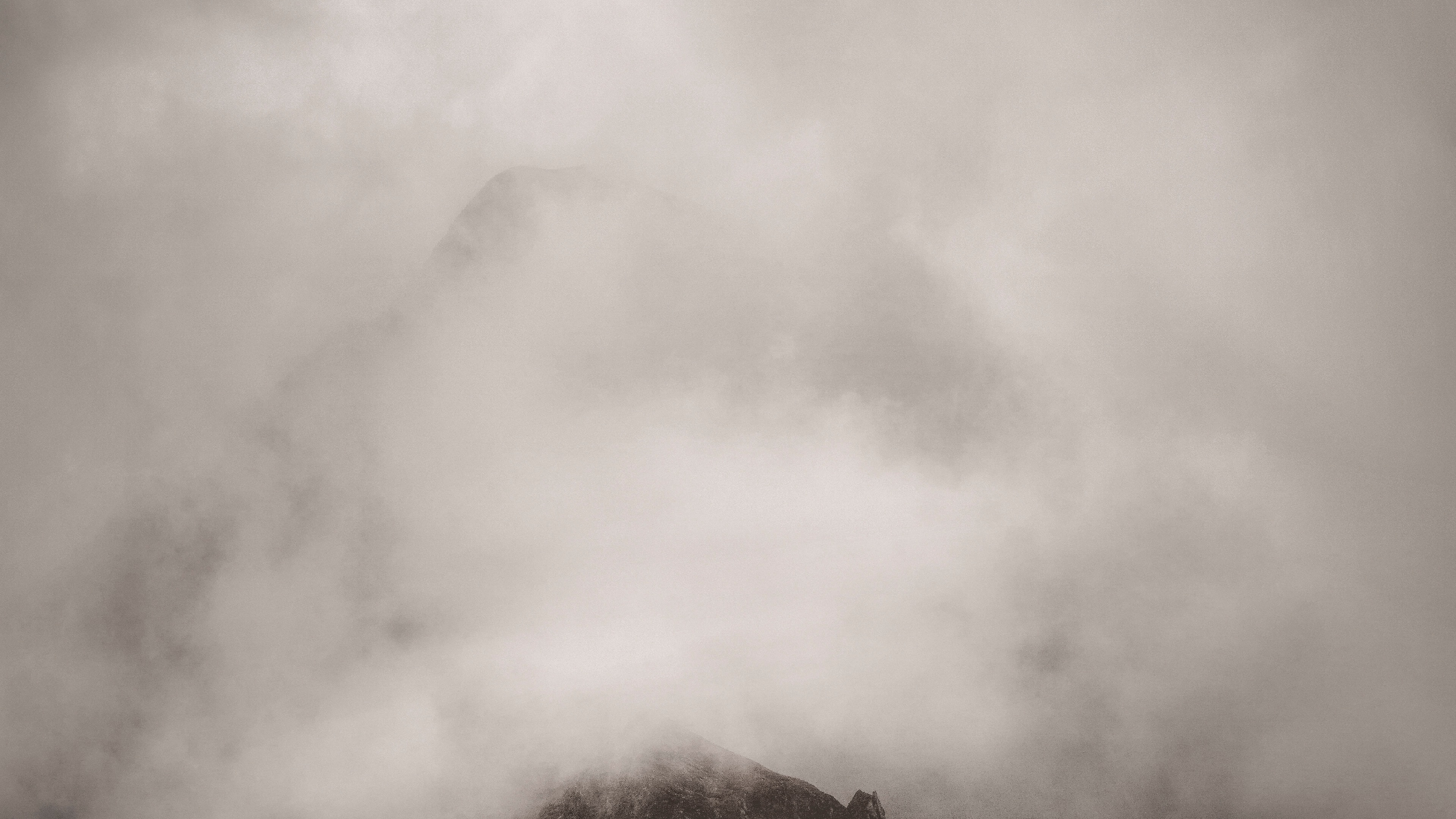 Gamme de Montagne, Atmosphère, Colline, Highland, Noir et Blanc. Wallpaper in 3840x2160 Resolution