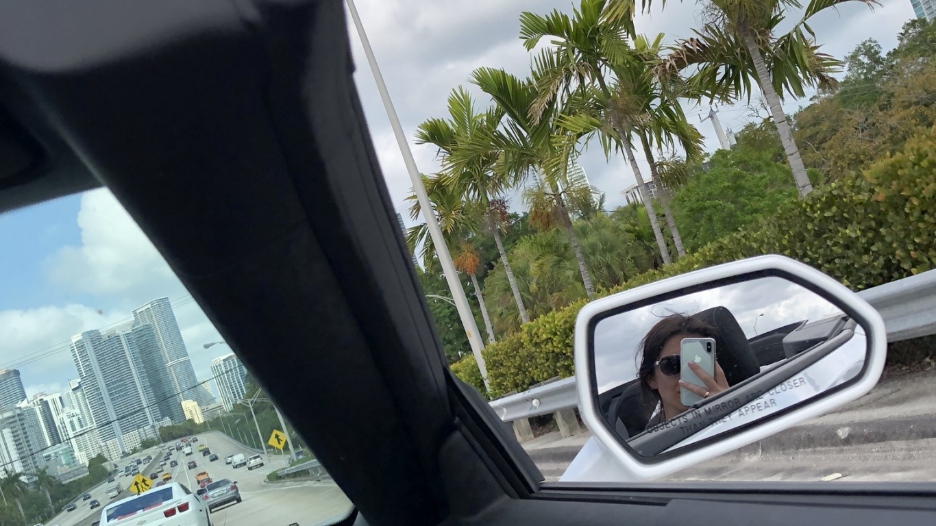 Family Car, King, Compact Car, Mid Size Car, Eyewear. Wallpaper in 1366x768 Resolution