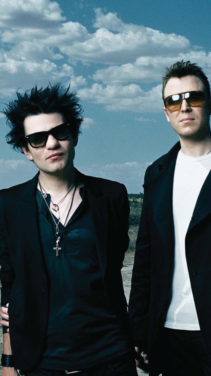 Sum 41, Punk Rock, Pop Punk, Ensemble Musical, Groupe Social. Wallpaper in 720x1280 Resolution