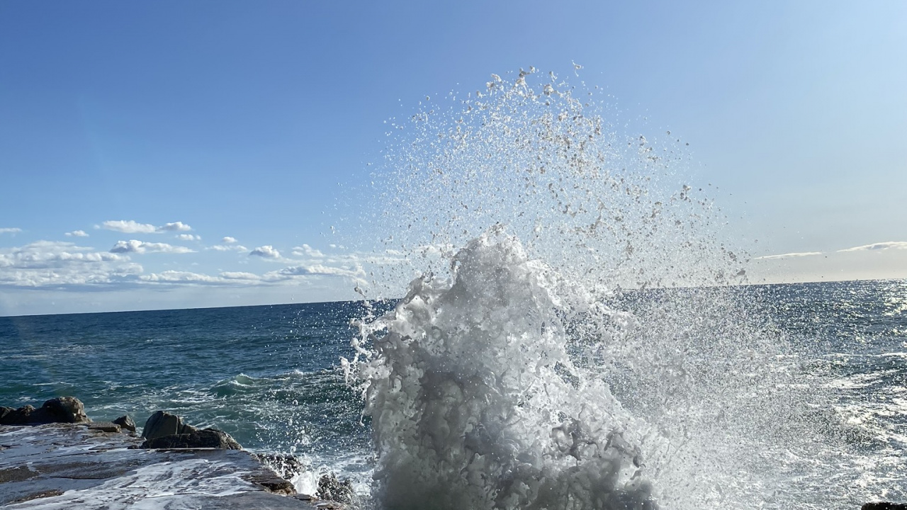 Sea, Water, Ocean, Promontory, Body of Water. Wallpaper in 1280x720 Resolution