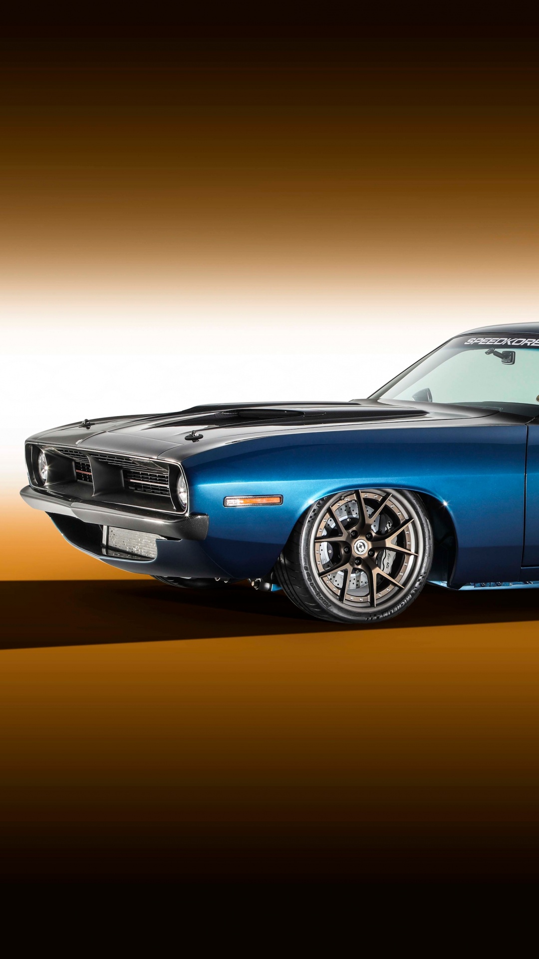 Schwarzes Mercedes-benz-coupé Auf Braunem Feld. Wallpaper in 1080x1920 Resolution